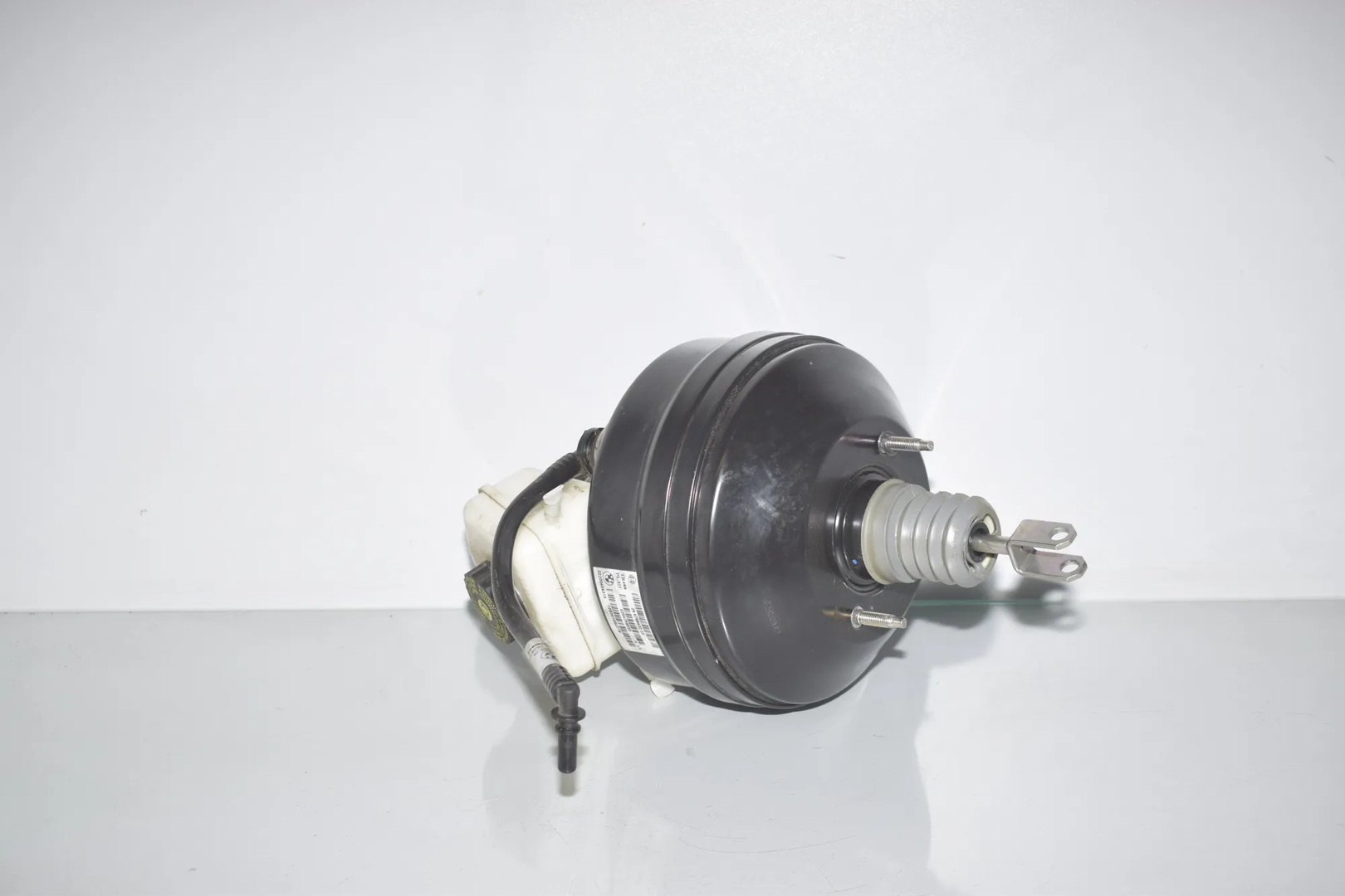 Brake Servo Booster – OEM 6798422 · BMW 3 (F30, F80) 328 i xDrive 2012