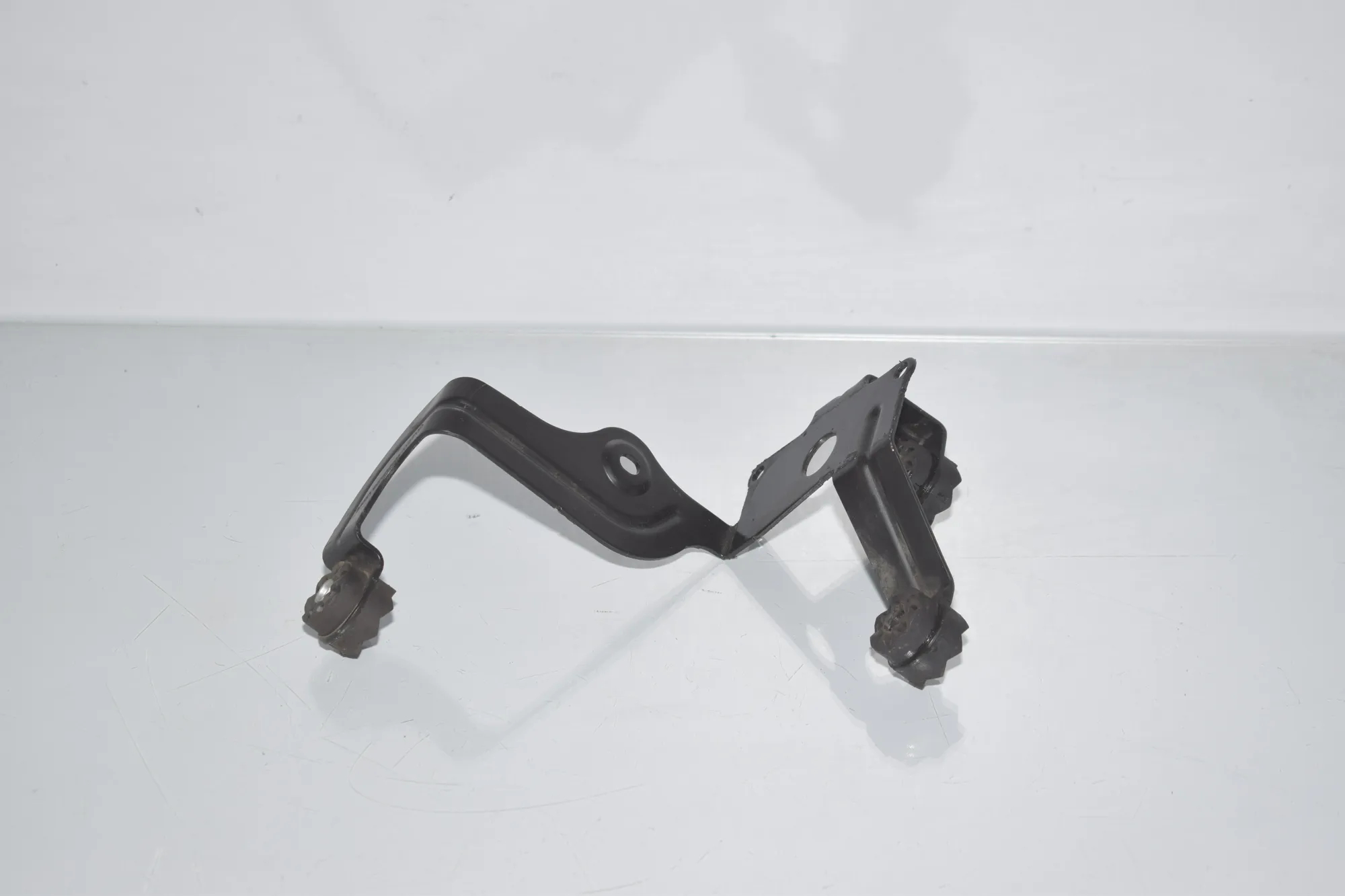 ABS Pump Holder – OEM 6791749 · BMW 3 (F30, F80) 328 i xDrive 2012