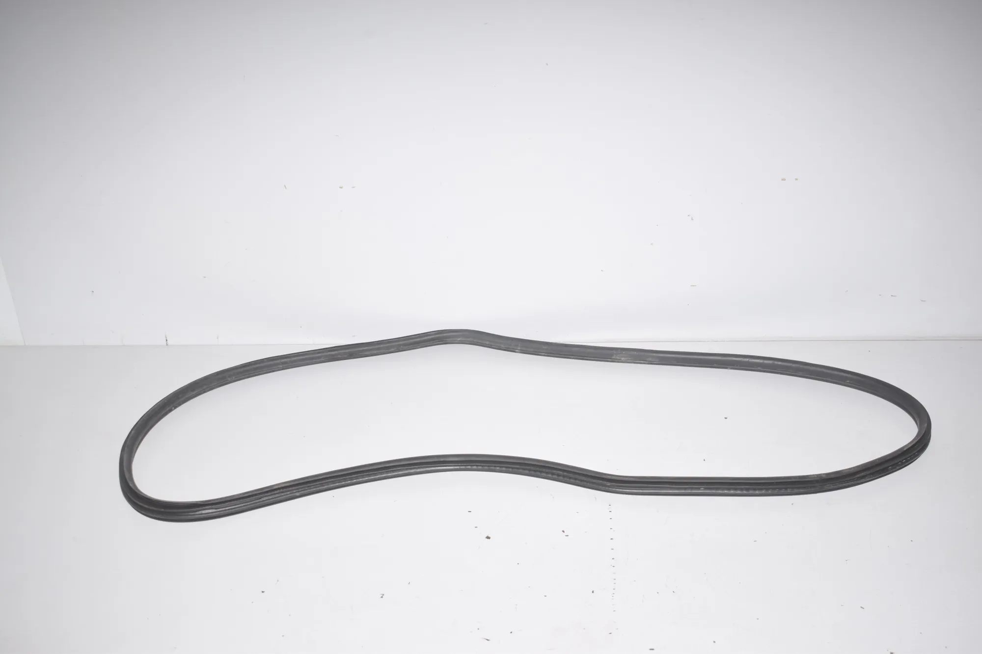 Rear Left Door Seal Rubber – OEM 7258311 · BMW 3 (F30, F80) 328 i xDrive 2012 – 3