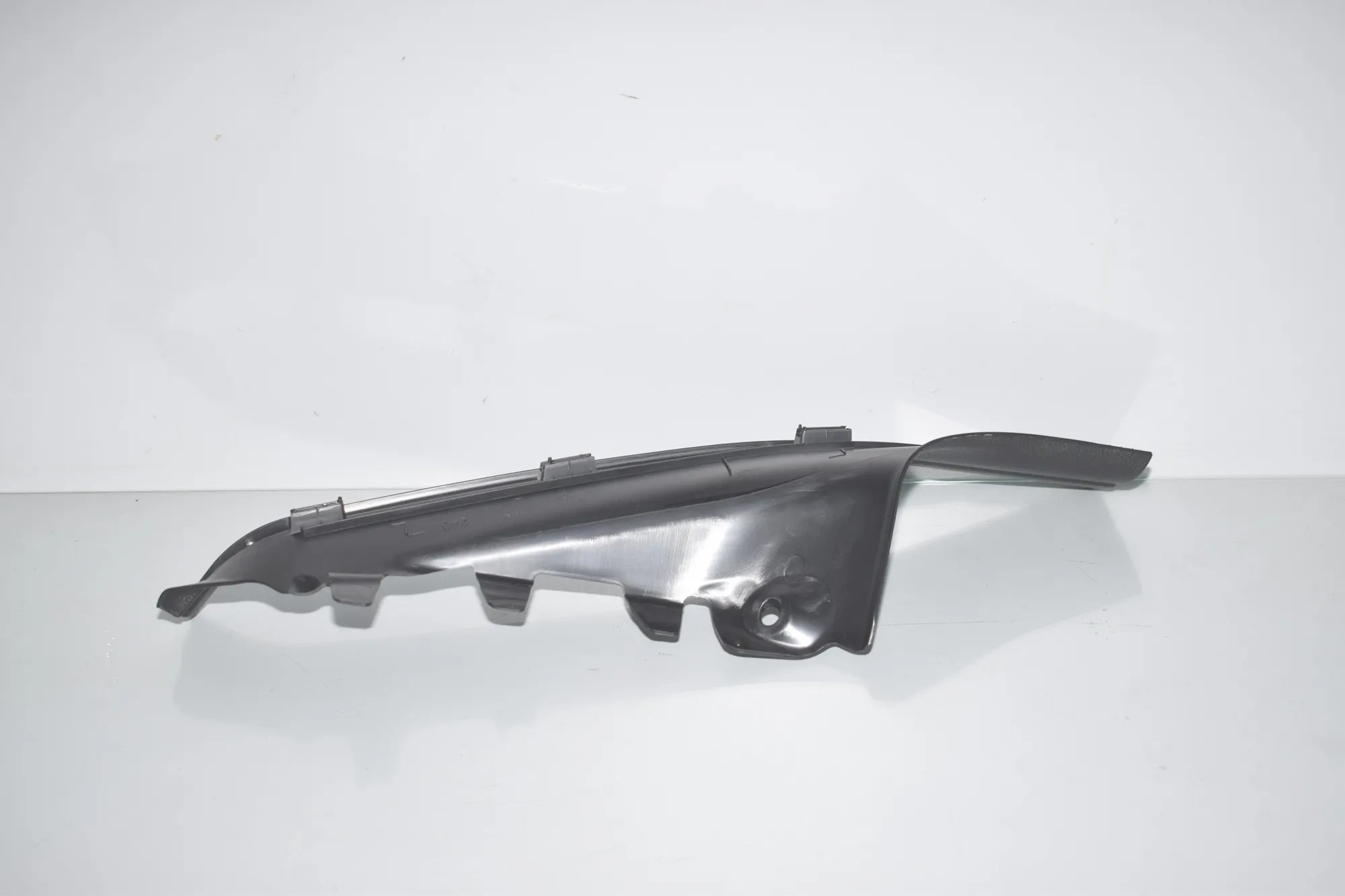 Rear Right Sill Trim – OEM 7221918 · BMW 3 (F30, F80) 328 i xDrive 2012 – 3