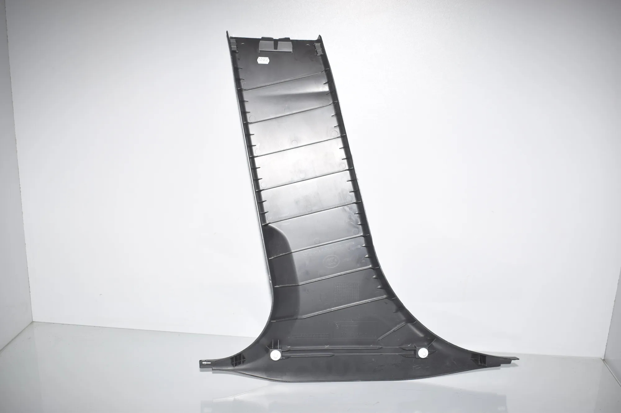 Right Side B Pillar Trim – OEM 7221002 · BMW 3 (F30, F80) 328 i xDrive 2012 – 4