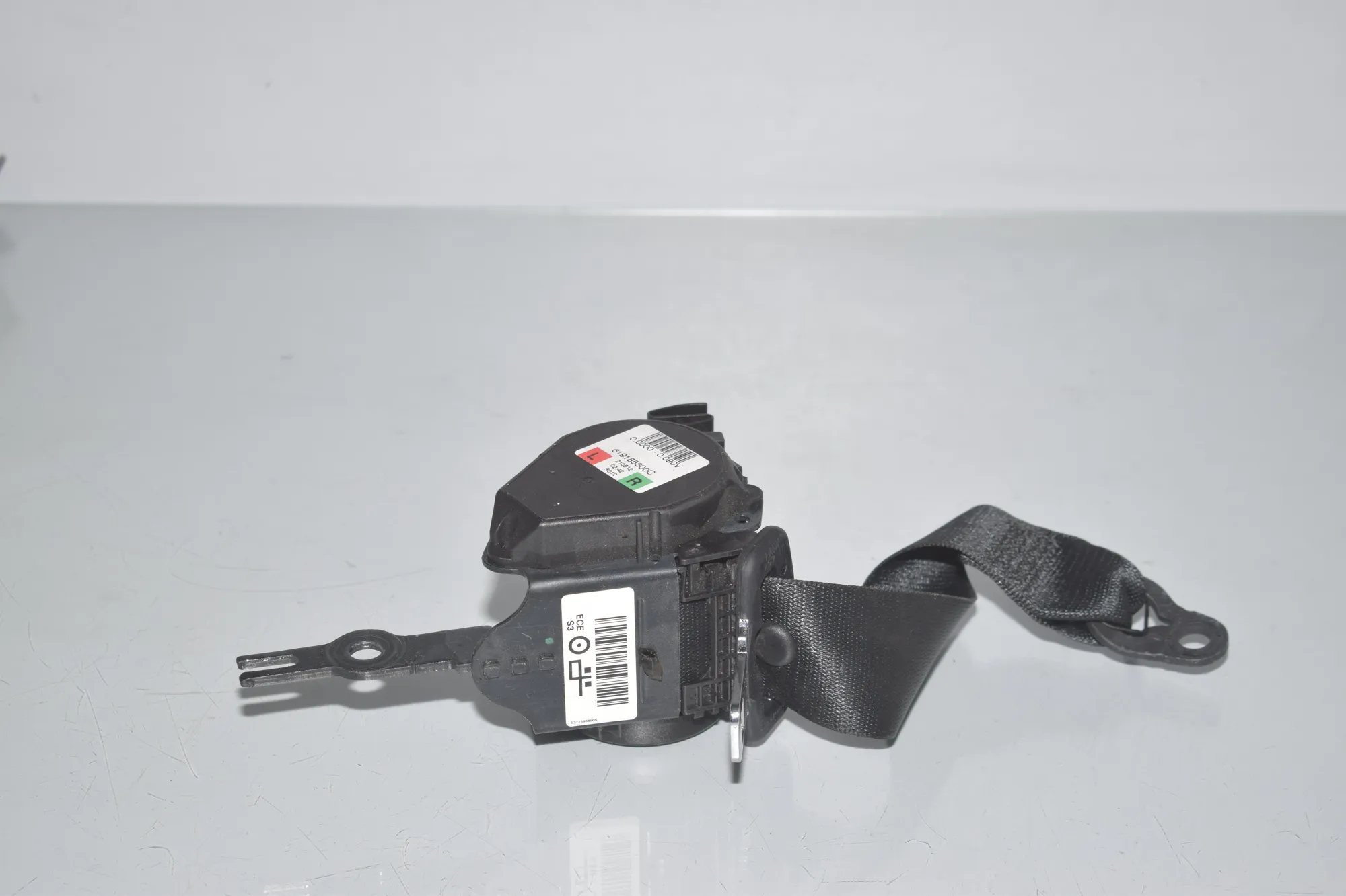 Rear Left Seatbelt – OEM 7259389 · BMW 3 (F30, F80) 328 i xDrive 2012 – 4