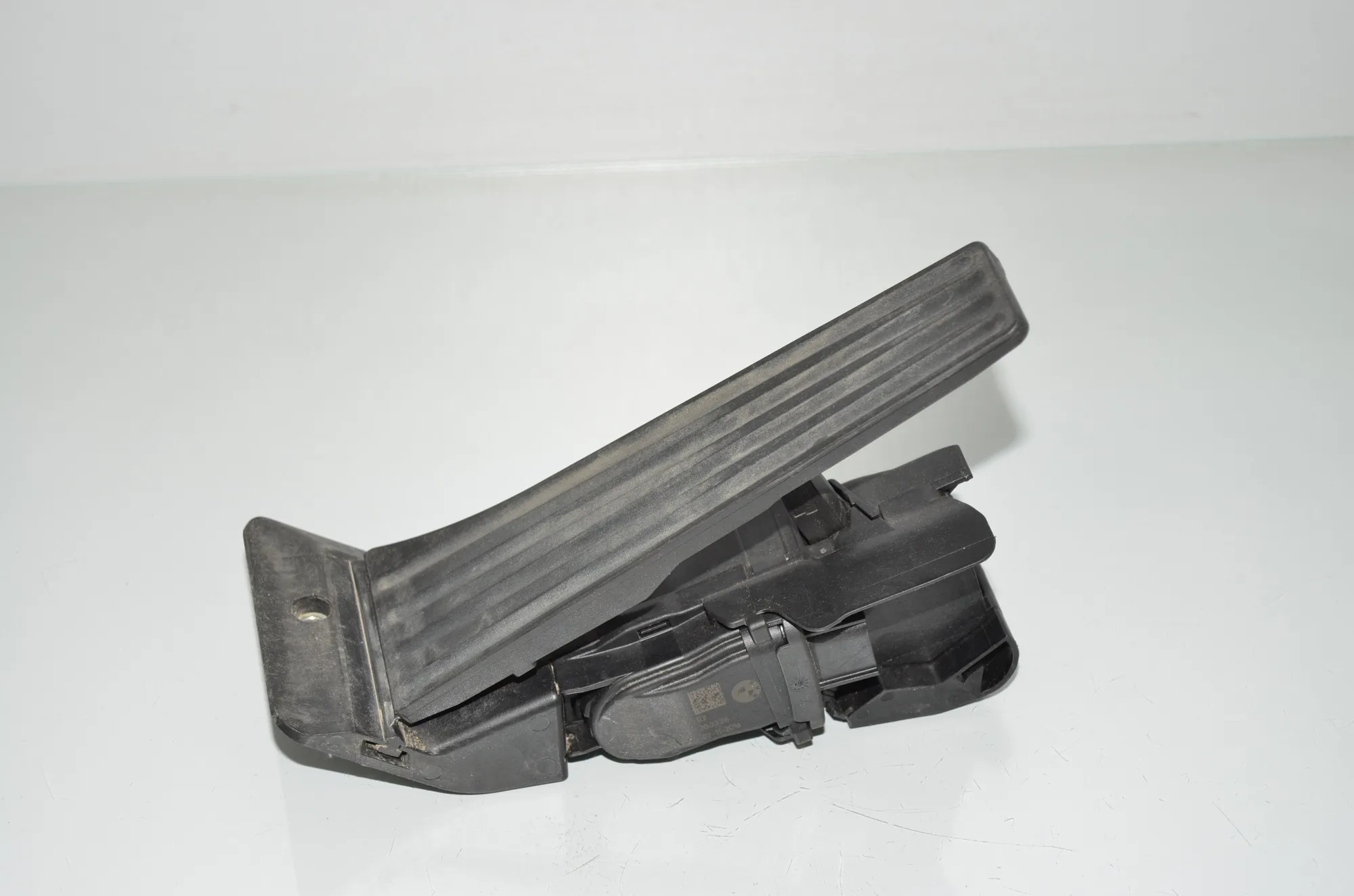 Throttle Pedal – OEM 6853175 · BMW 3 Touring (F31) 318 d 2016