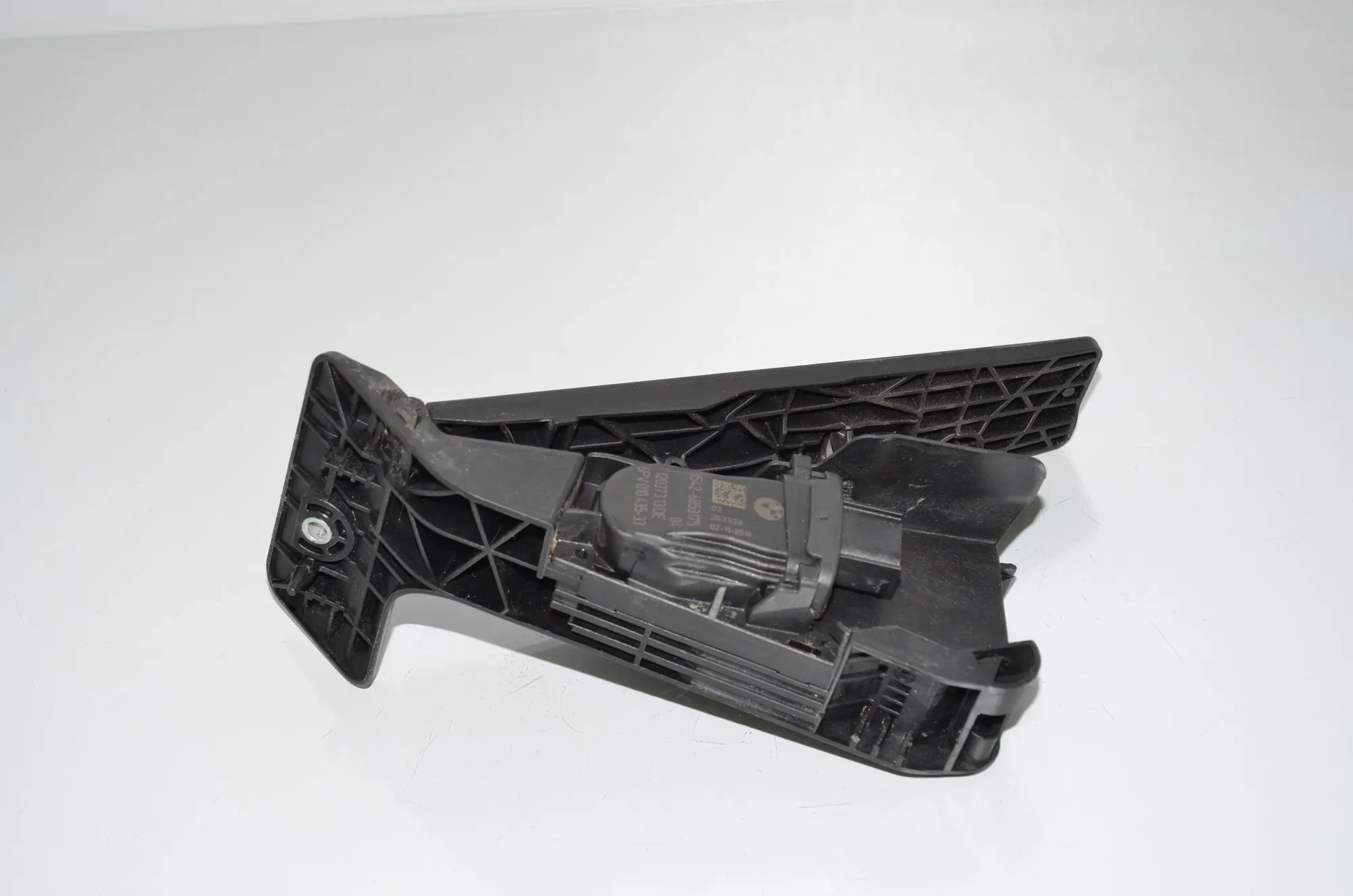 Throttle Pedal – OEM 6853175 · BMW 3 Touring (F31) 318 d 2016 – 4