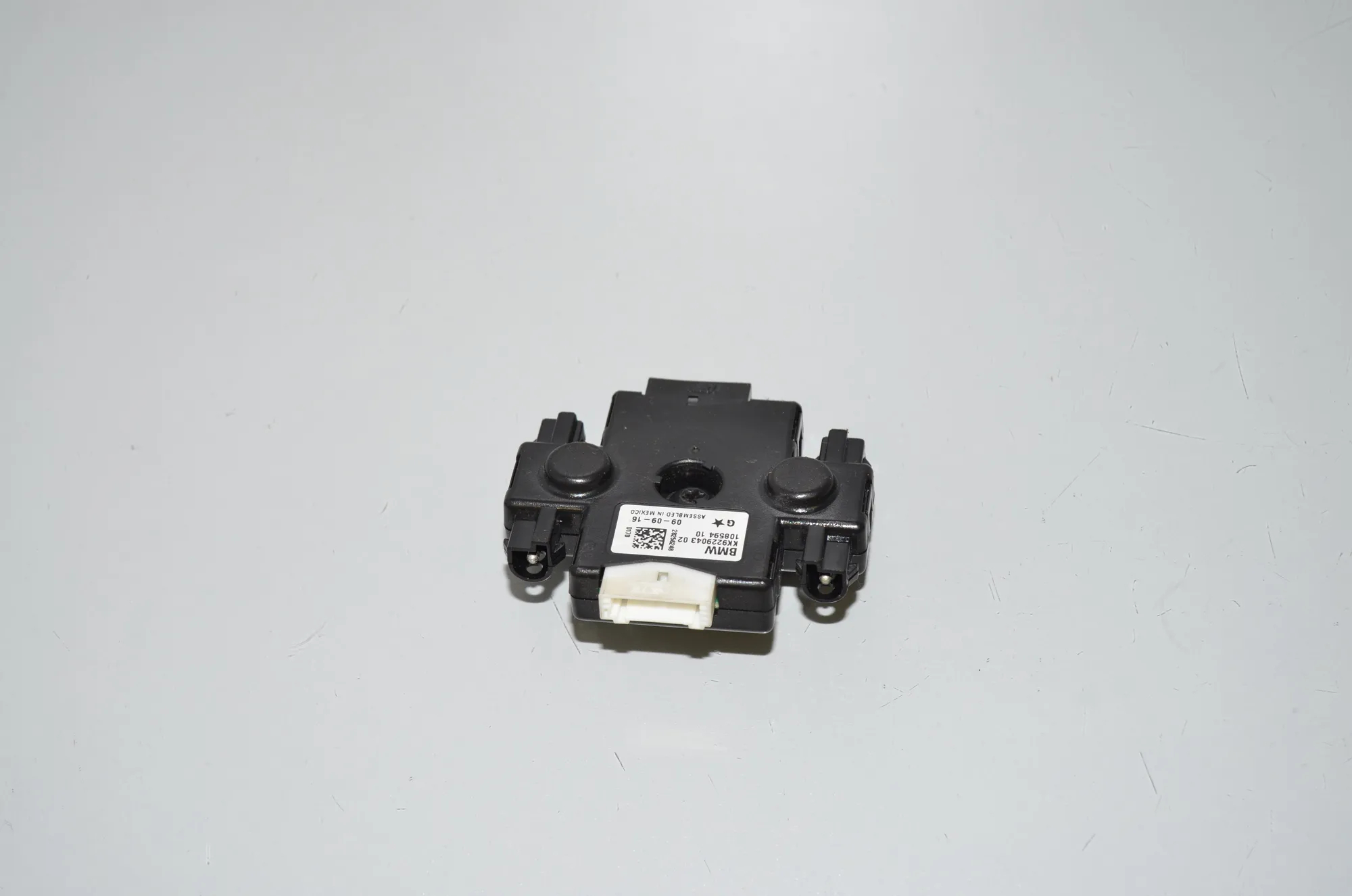 Antenna – OEM 9229043 · BMW 3 Touring (F31) 318 d 2016
