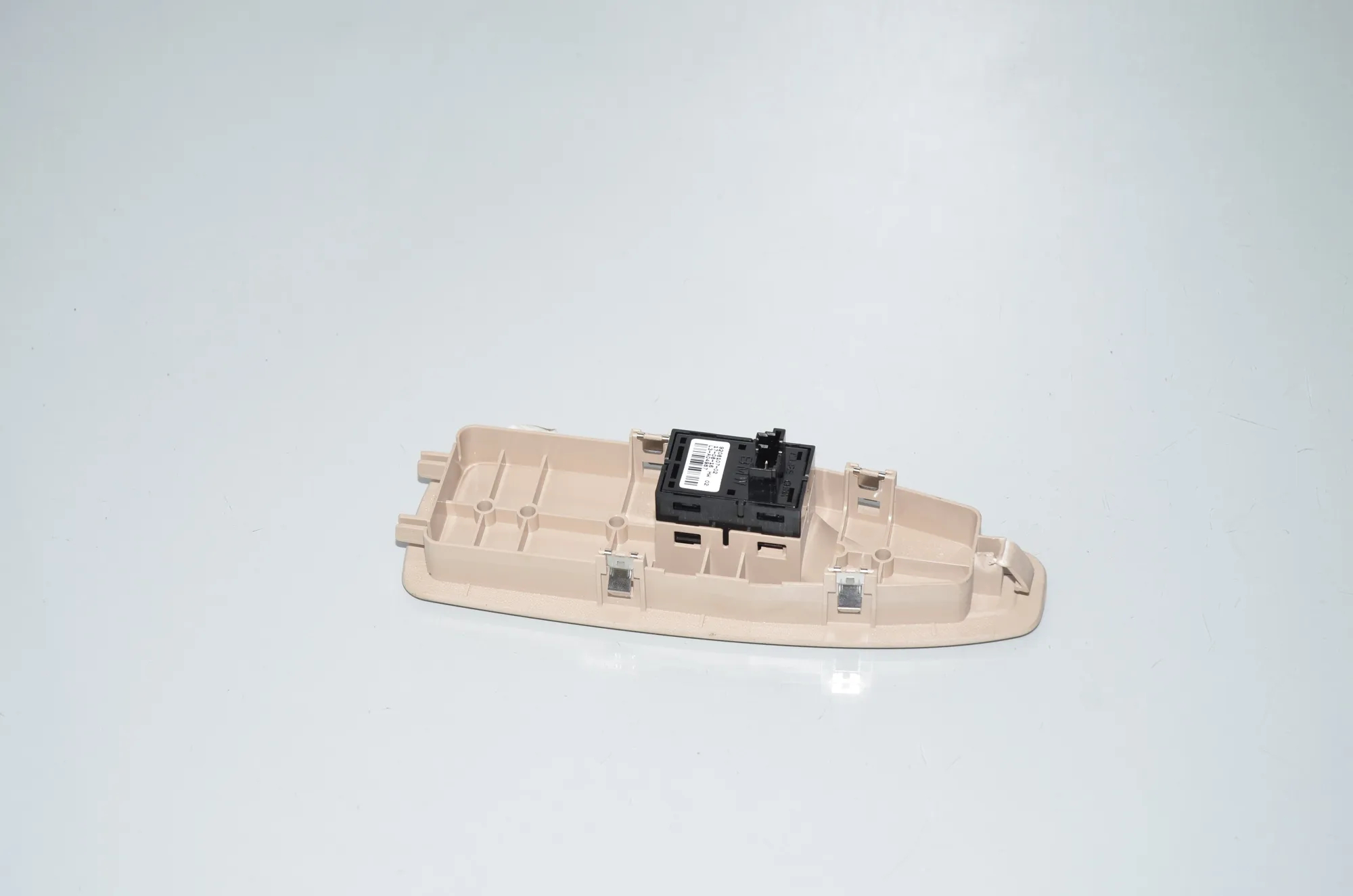 Front Right Door Window Switch – OEM 9208107 · BMW 3 Touring (F31) 318 d 2016 – 3