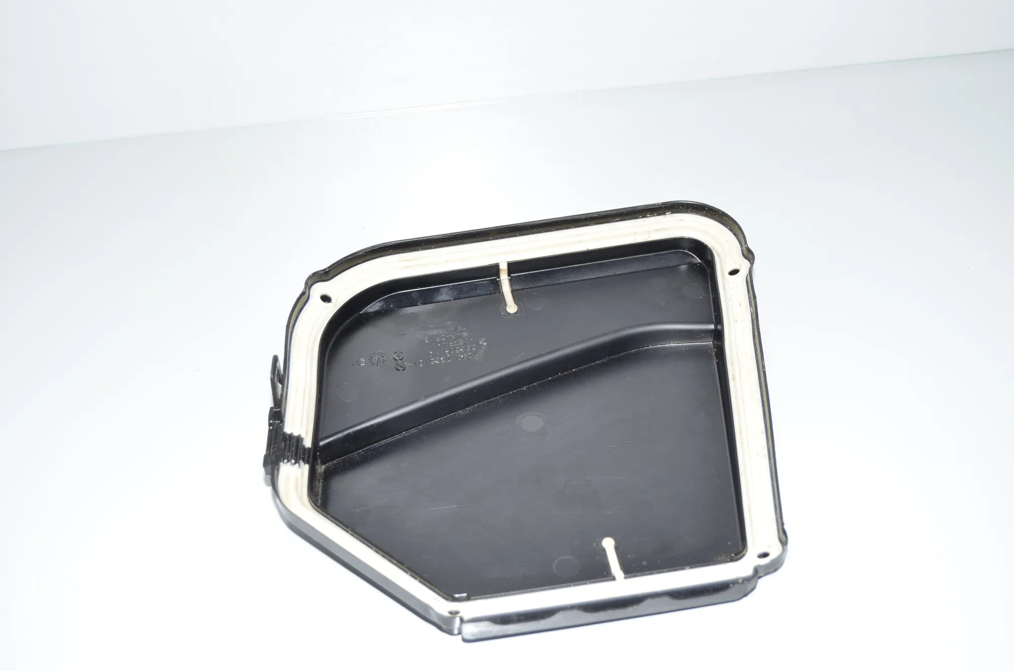 Other Engine Compartment Parts – OEM 7555151 · BMW 5 (F10) 525 d 2012