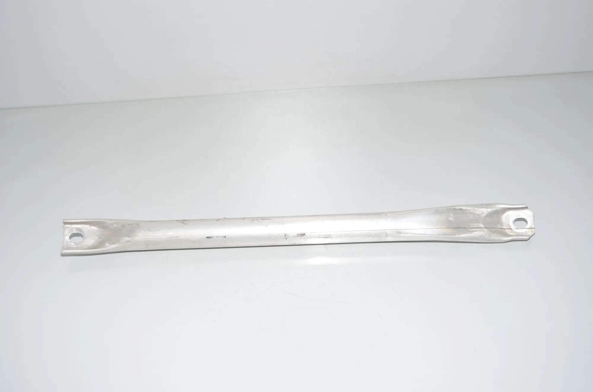 Other Engine Compartment Parts – OEM 7180316 · BMW 5 (F10) 525 d 2012