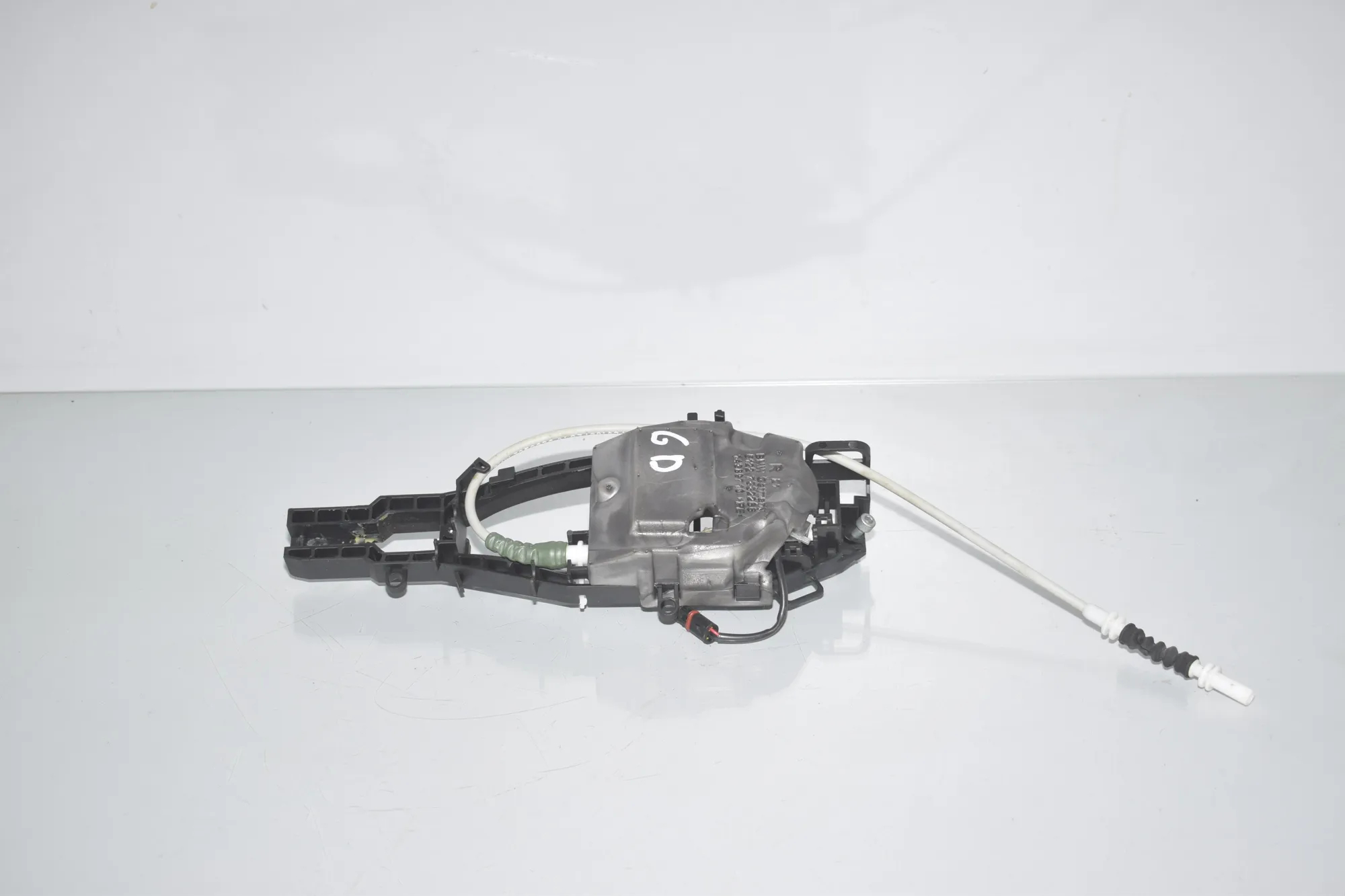 Rear Right Door Interior Handle Frame – OEM 7332268 · BMW 3 (F30, F80) 328 i xDrive 2012 – 2