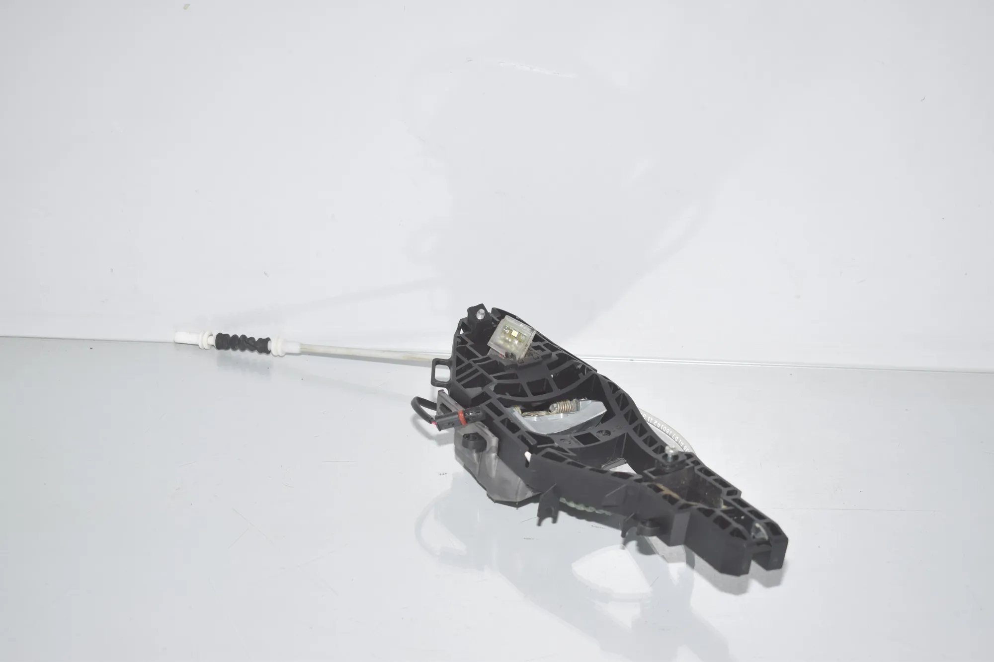 Rear Right Door Interior Handle Frame – OEM 7332268 · BMW 3 (F30, F80) 328 i xDrive 2012 – 4