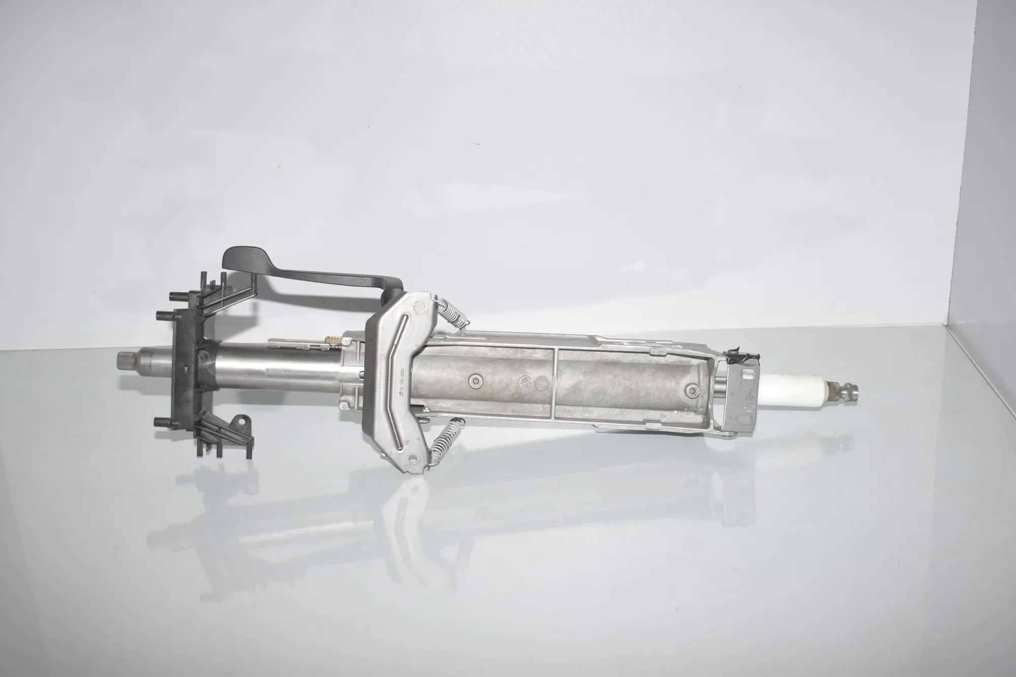 Steering Wheel Adjustment Mechanism – OEM 6854045 · BMW 3 (F30, F80) 328 i xDrive 2012 – 2