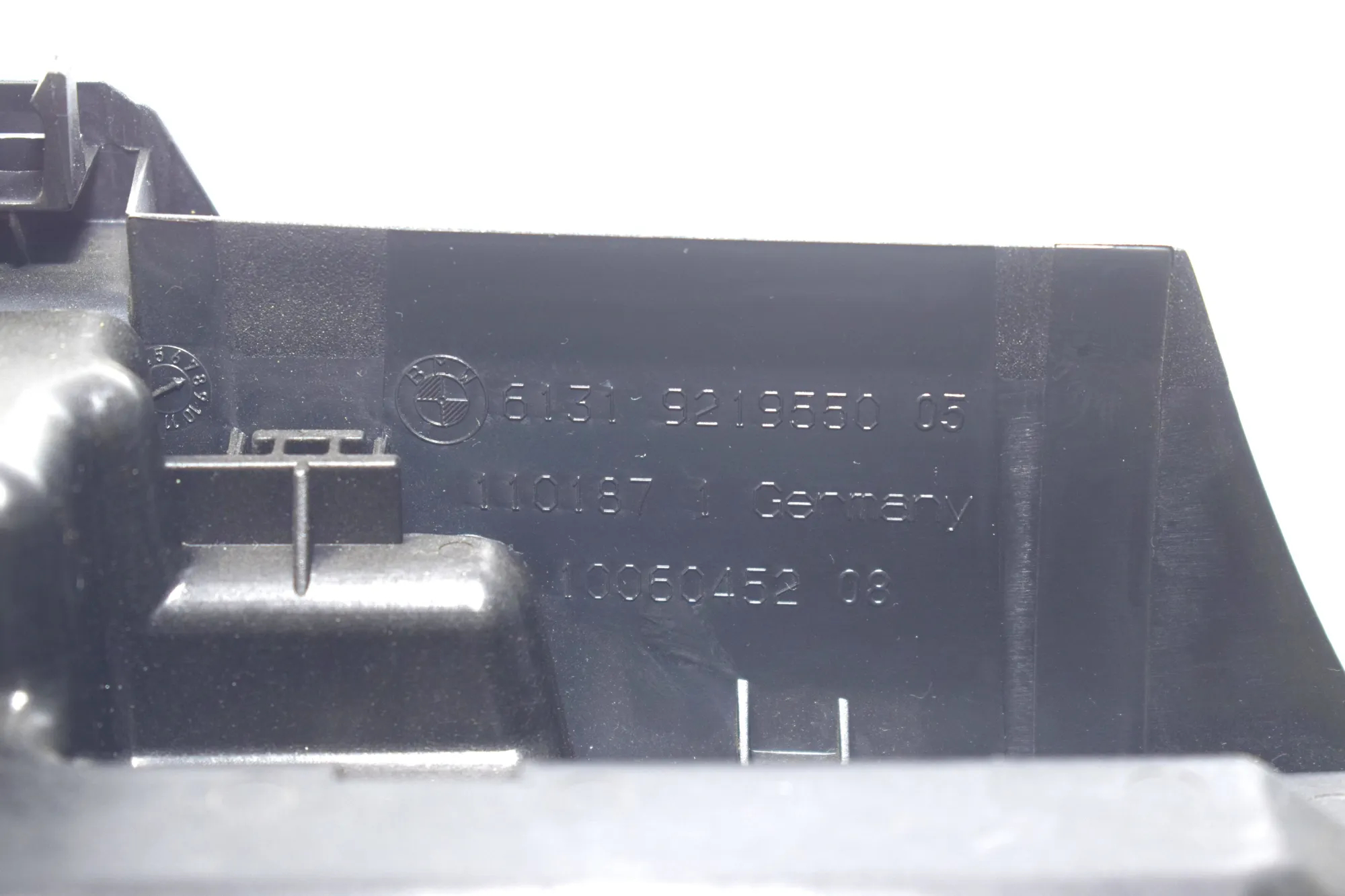 Steering Mechanism Trim – OEM 9219550 · BMW 3 (F30, F80) 328 i xDrive 2012 – 6
