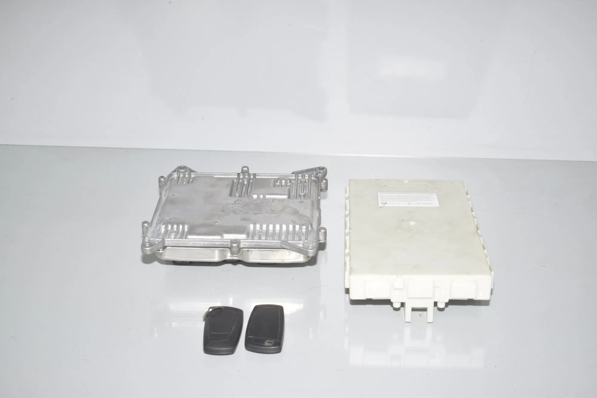 Engine Ignition ECU Set – OEM 8601159 · BMW 3 (F30, F80) 328 i xDrive 2012 – 3