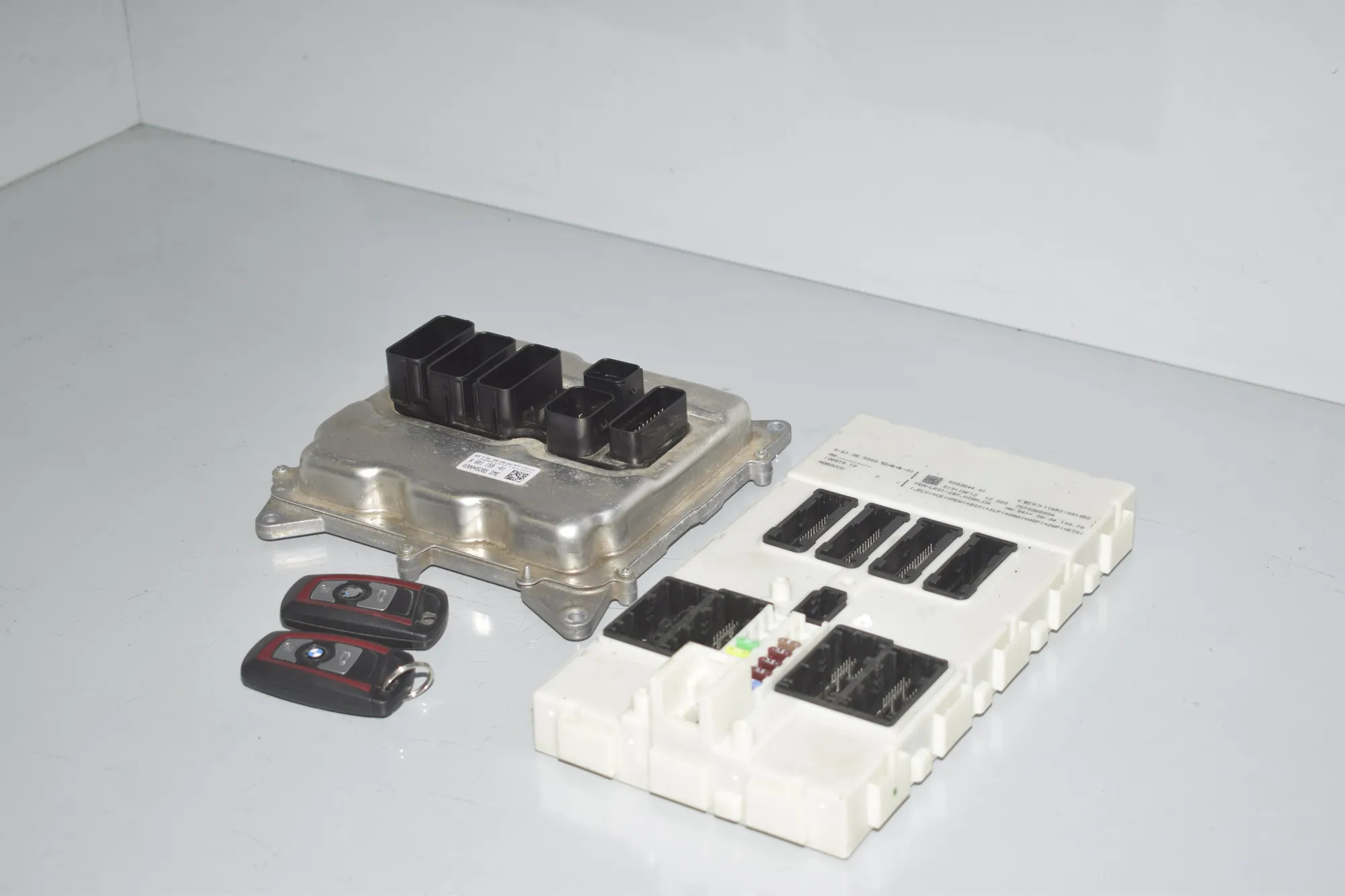 Engine Ignition ECU Set – OEM 8601159 · BMW 3 (F30, F80) 328 i xDrive 2012 – 2