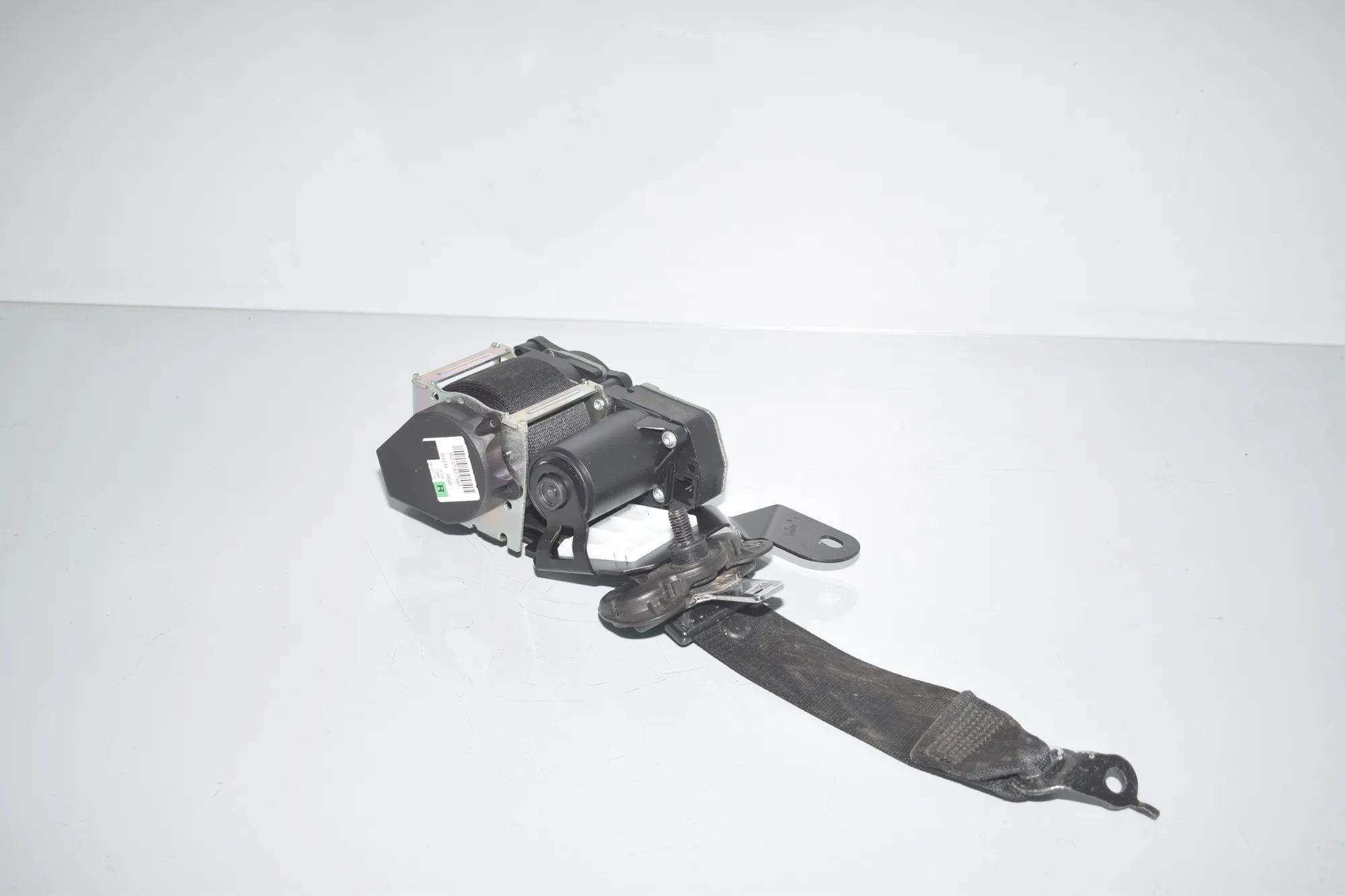 Front Right Seatbelt – OEM 7321682 · BMW 3 (F30, F80) 328 i xDrive 2012