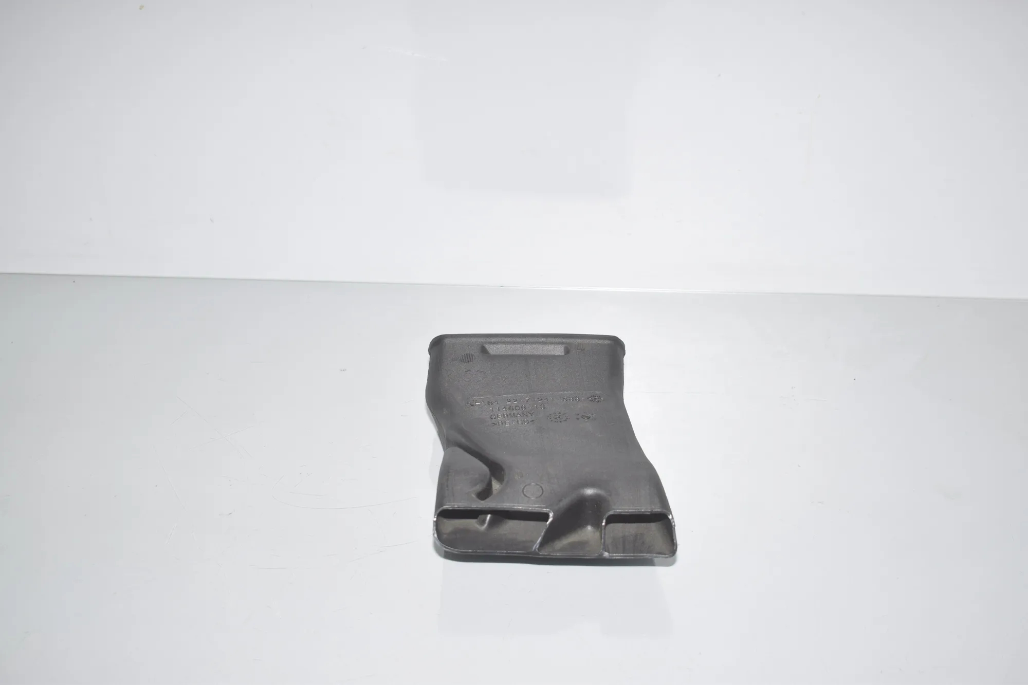 Dashboard Air Vents – OEM 7241533 · BMW 3 (F30, F80) 328 i xDrive 2012 – 2