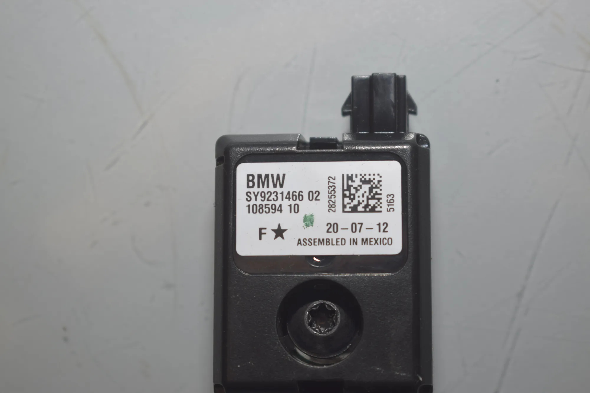 Antenna – OEM 9231466 · BMW 3 (F30, F80) 328 i xDrive 2012 – 5