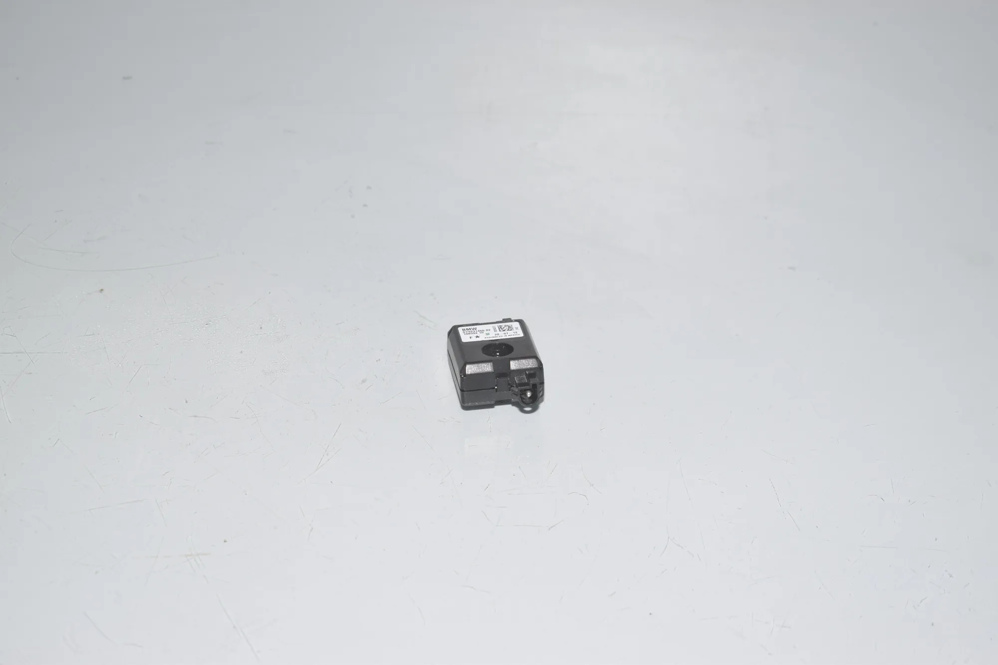 Antenna – OEM 9231466 · BMW 3 (F30, F80) 328 i xDrive 2012