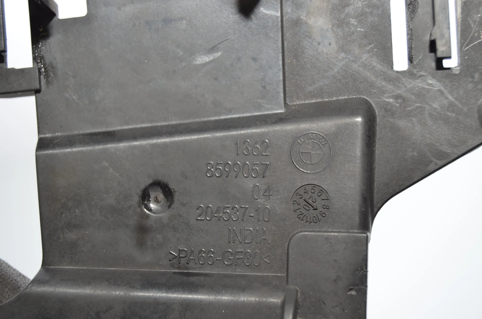 Bracket – OEM 8599057 · BMW X5 (G05) BMW X5 (G05) xDrive 30 d Mild-Hybrid 2021 – 5
