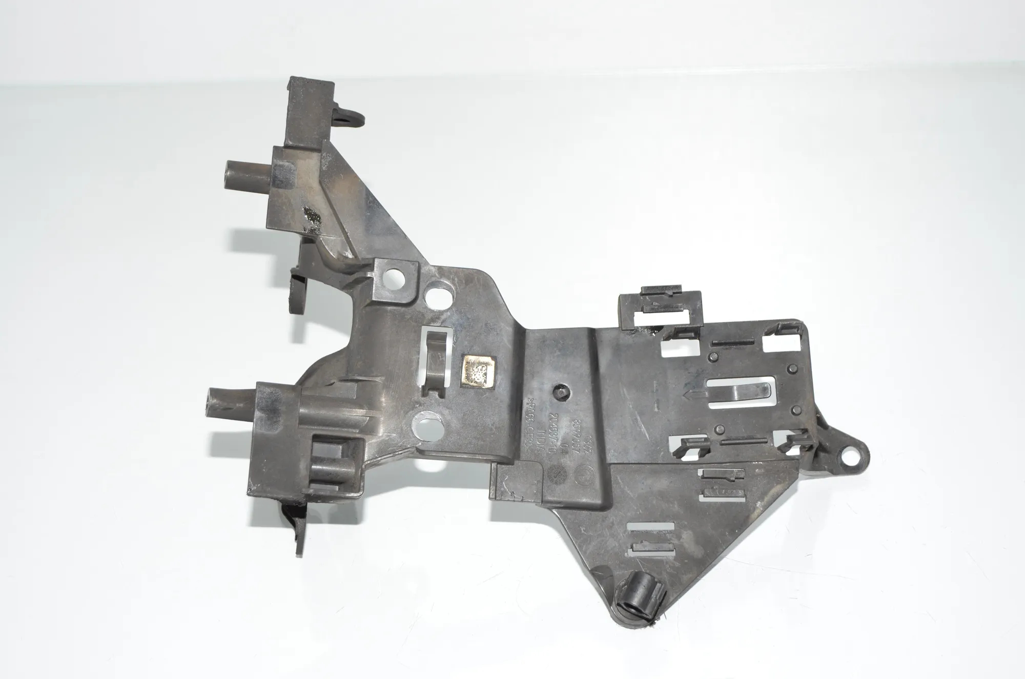 Bracket – OEM 8599057 · BMW X5 (G05) BMW X5 (G05) xDrive 30 d Mild-Hybrid 2021 – 4