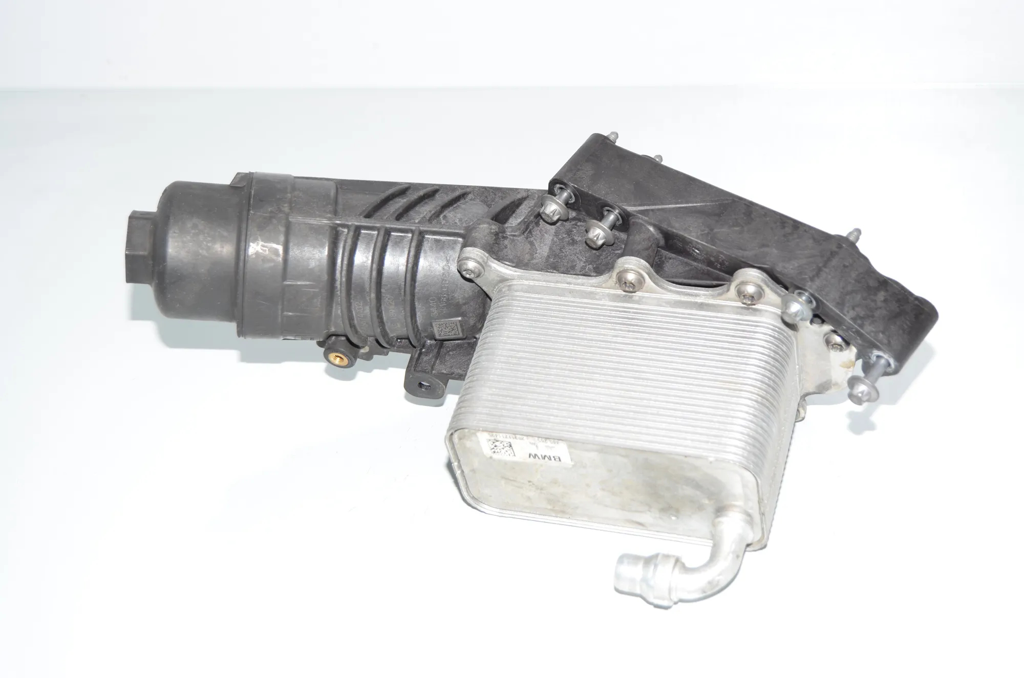 Oil Cooler – OEM 8586674 · BMW X5 (G05) BMW X5 (G05) xDrive 30 d Mild-Hybrid 2021 – 3
