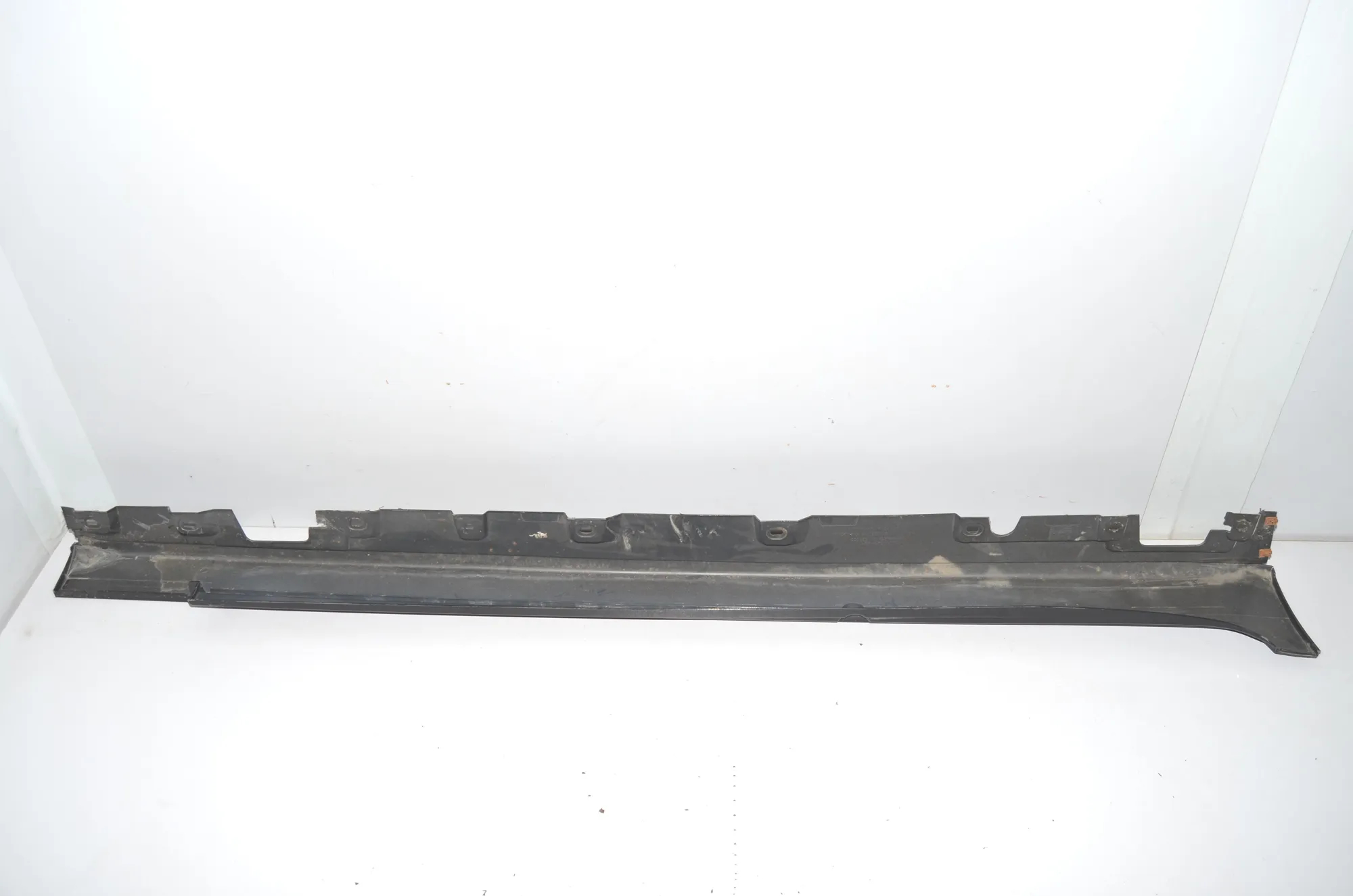 Left Side Plastic Sideskirt Cover – OEM 7207091 · BMW 5 (F10) 525 d 2012 – 4