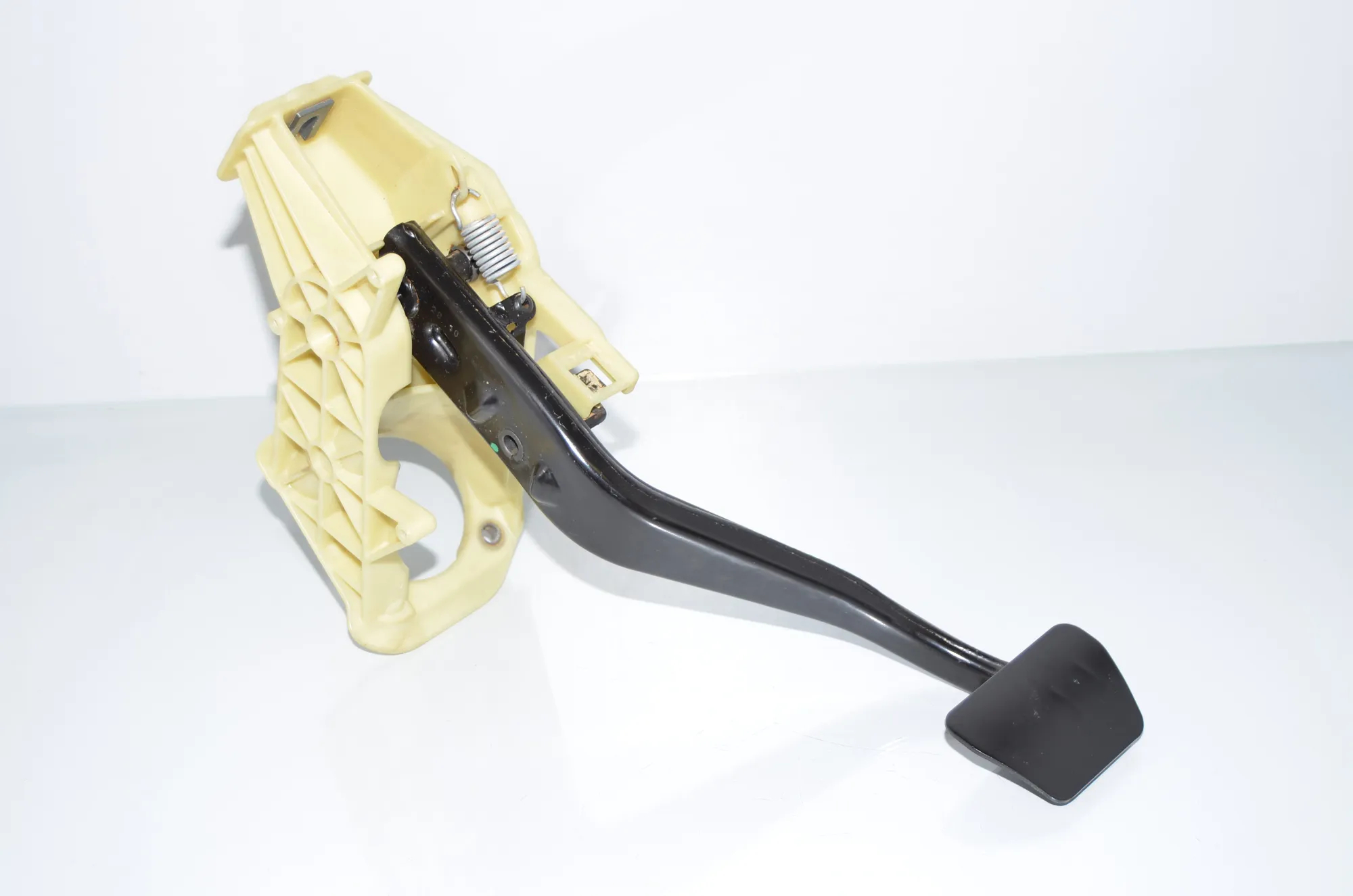 Brake Pedal – OEM 6782665 · BMW 5 Touring (F11) 520 d 2010