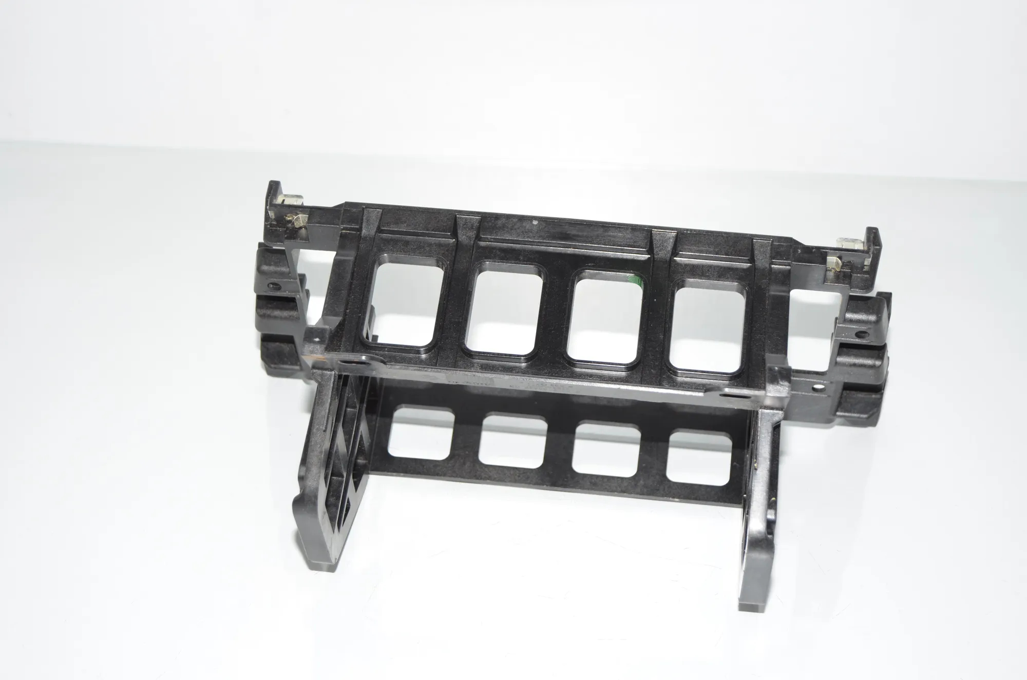 Bracket – OEM 9166665 · BMW 5 Touring (F11) 520 d 2010