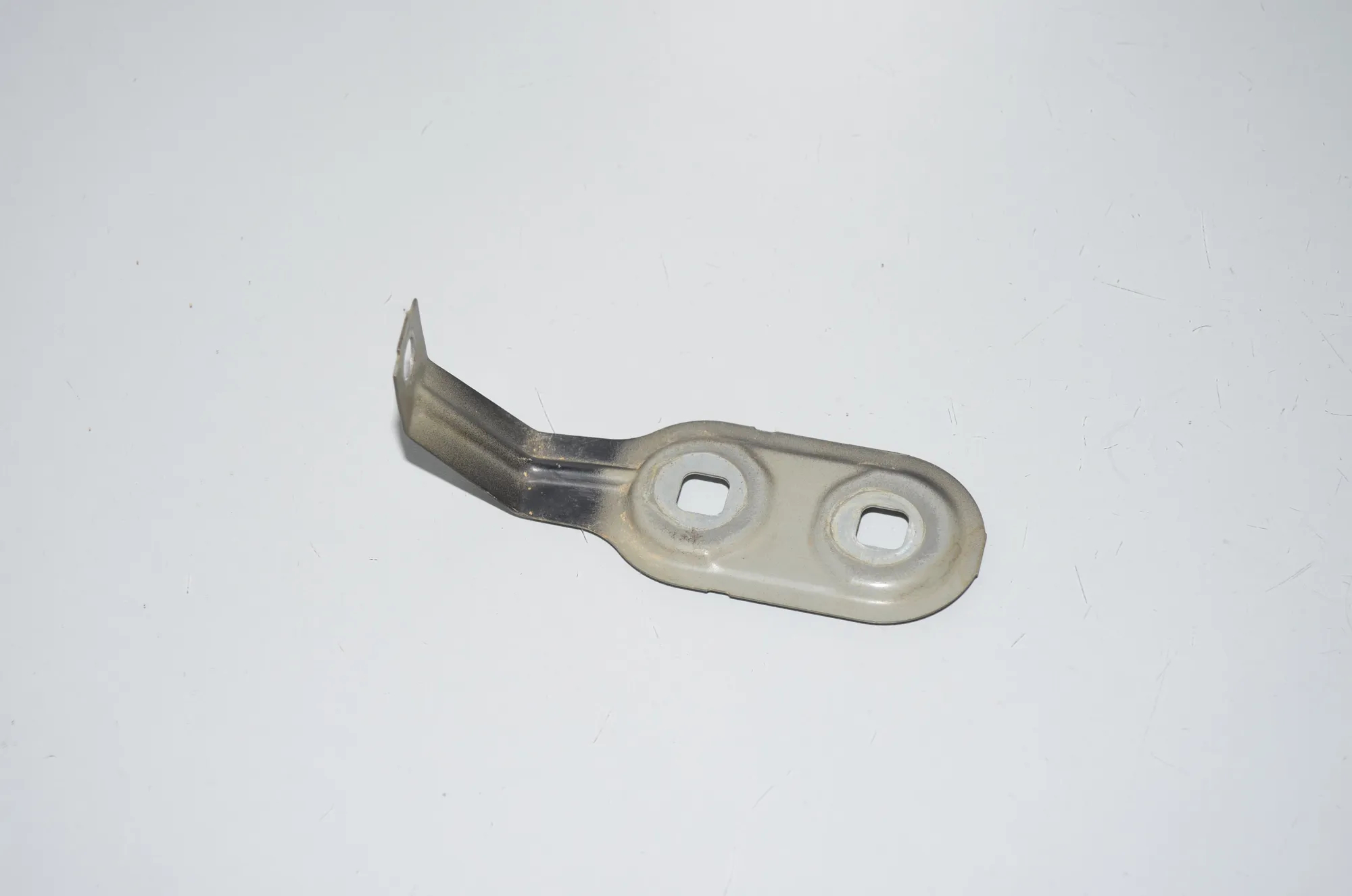 Front Right Fender Holder – OEM 7207206 · BMW 5 Touring (F11) 520 d 2010