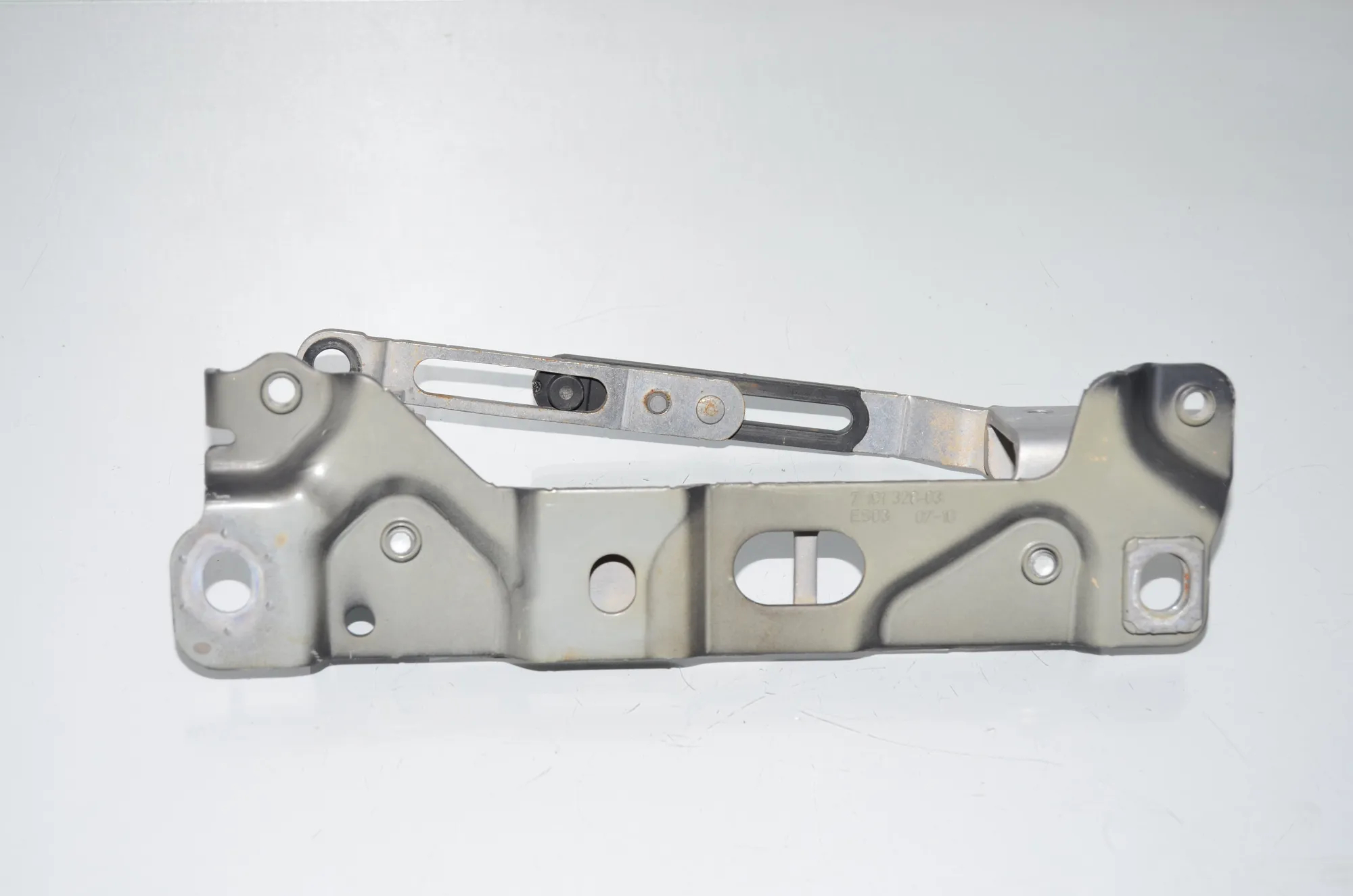 Bracket – OEM 7191328 · BMW 5 Touring (F11) 520 d 2010