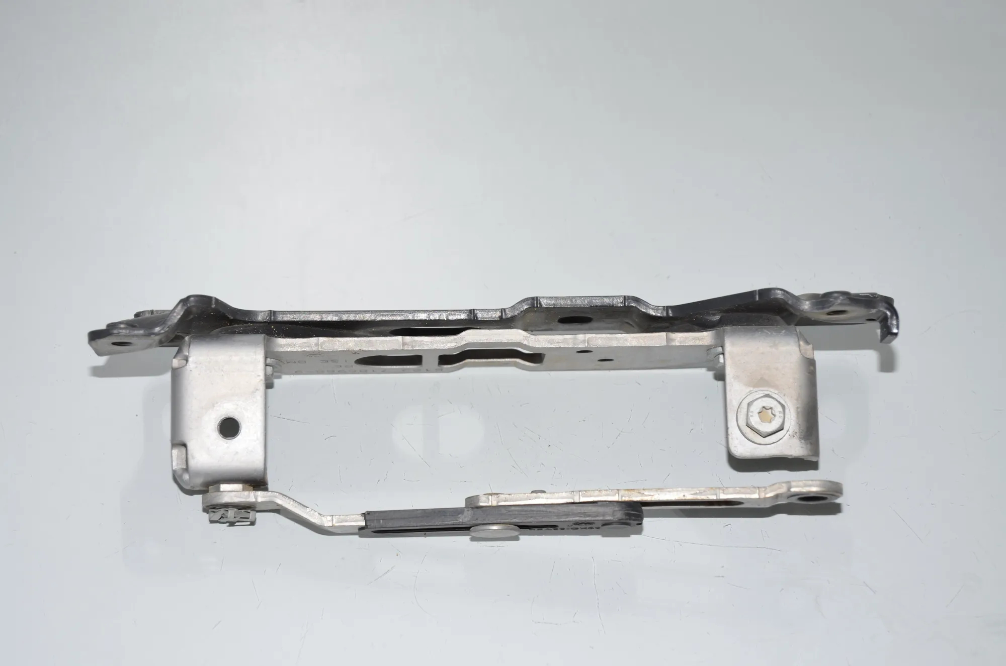 Bracket – OEM 7191328 · BMW 5 Touring (F11) 520 d 2010 – 4