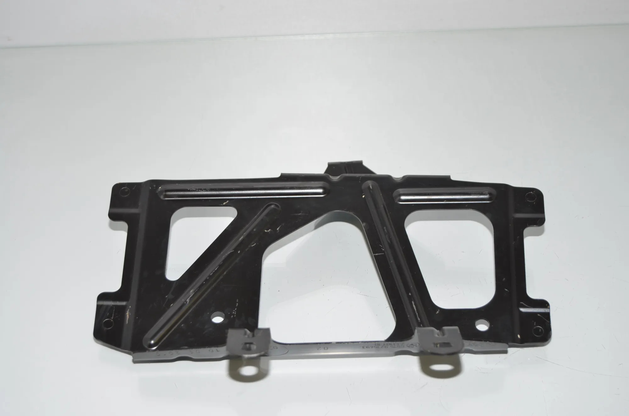 Bracket – OEM 9215493 · BMW 5 Touring (F11) 520 d 2010 – 2