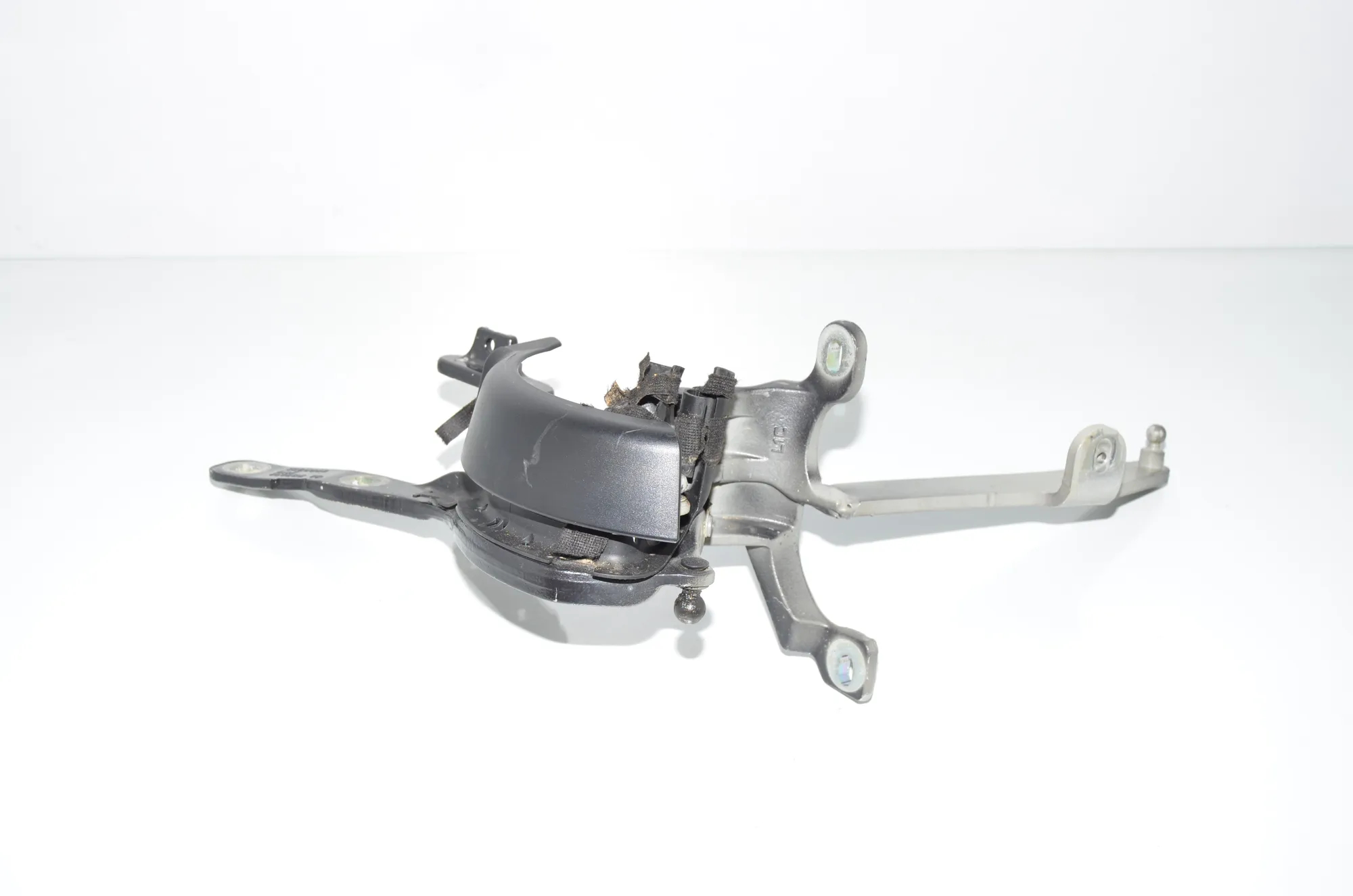 Left Side Bootlid Hinge – OEM 7206639 · BMW 5 Touring (F11) 520 d 2010 – 4