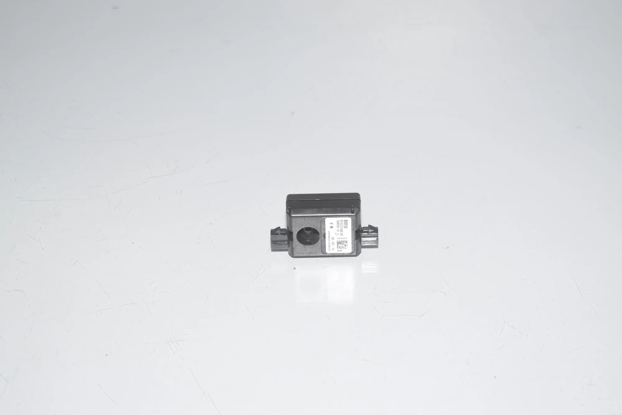 Antenna – OEM 9231466 · BMW 3 (F30, F80) 328 i xDrive 2012 – 2