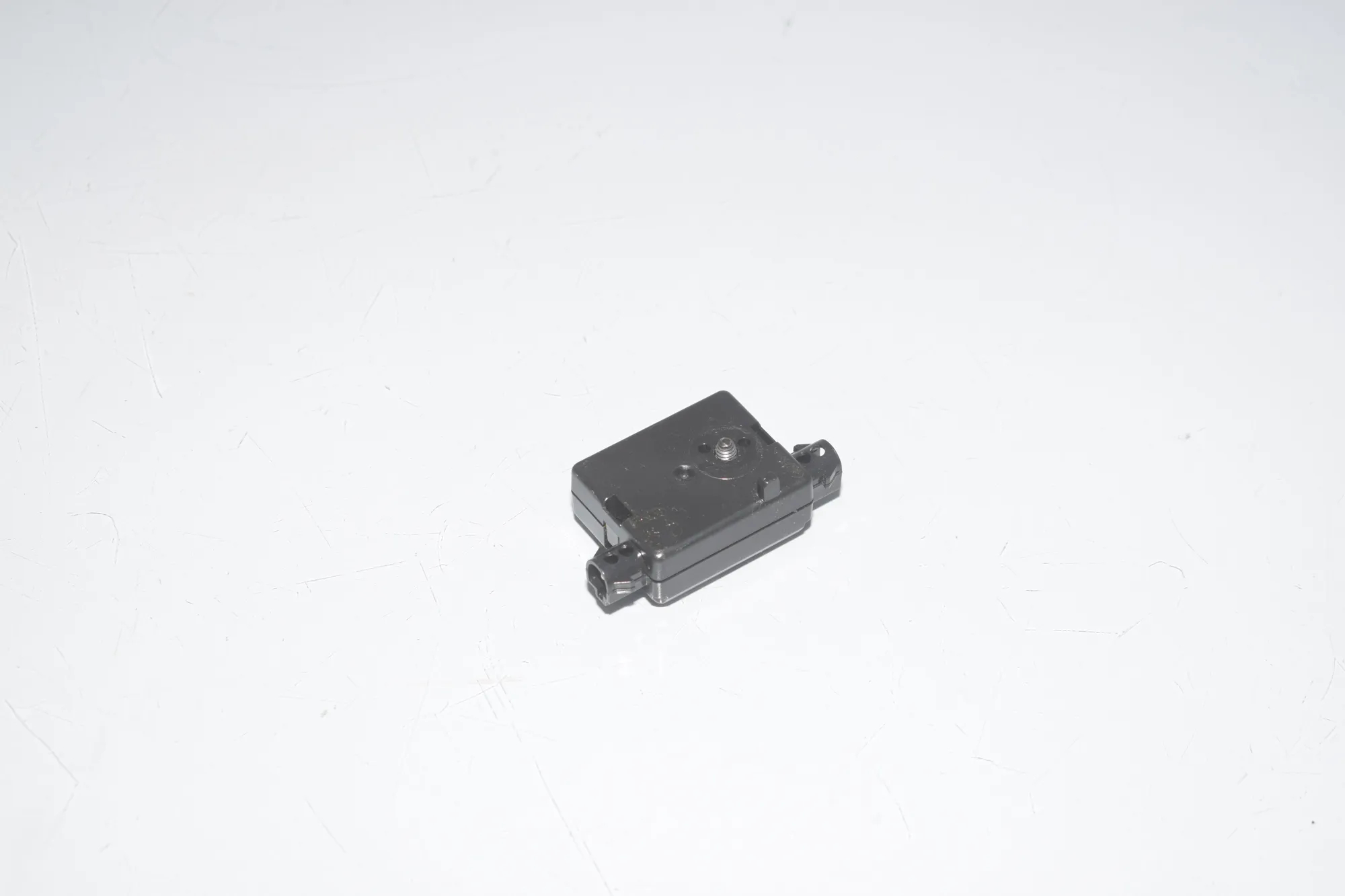 Antenna – OEM 9231466 · BMW 3 (F30, F80) 328 i xDrive 2012 – 3