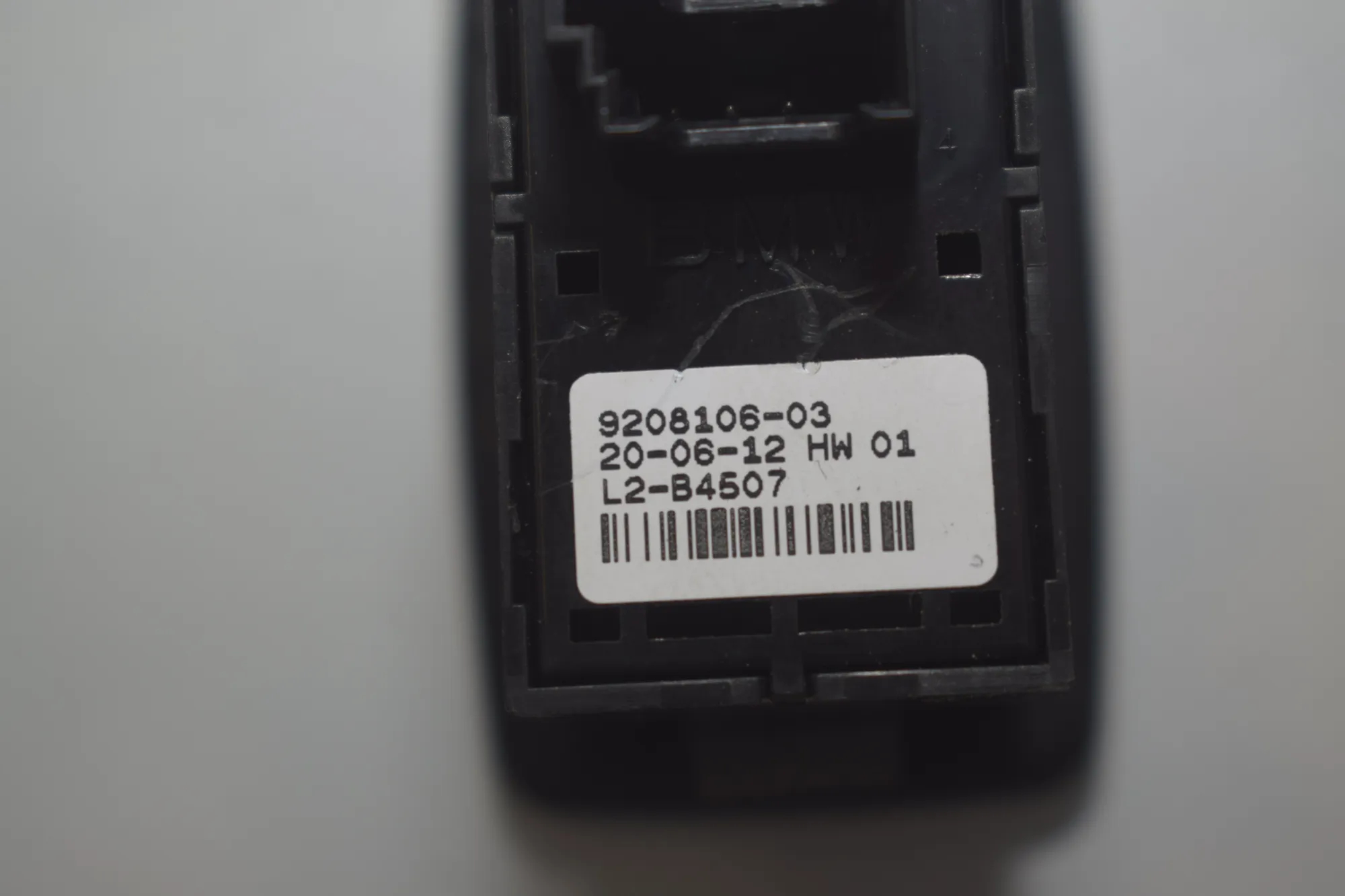 Rear Right Door Window Switch – OEM 9208106 · BMW 3 (F30, F80) 328 i xDrive 2012 – 5