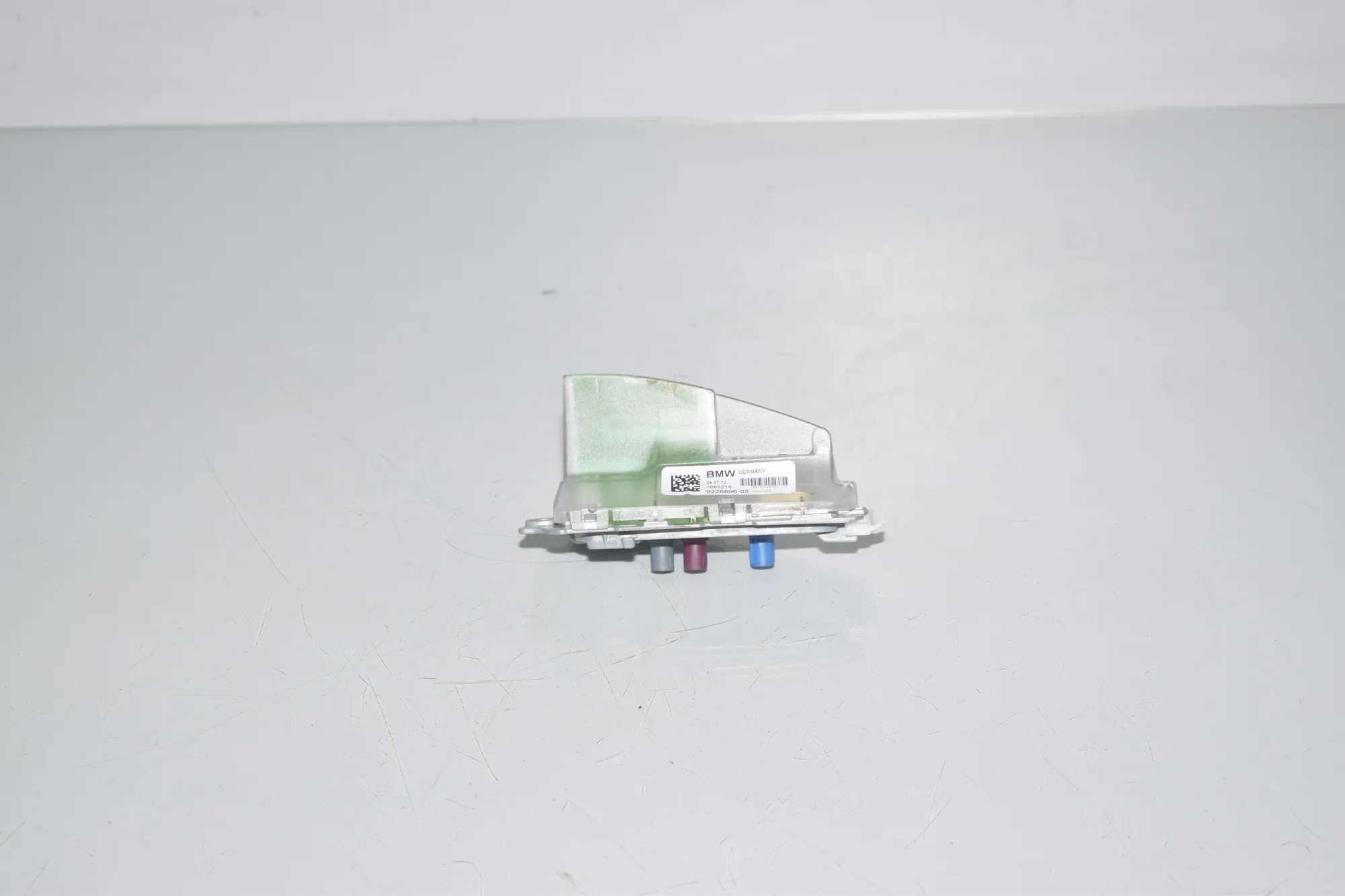Antenna – OEM 9226896 · BMW 3 (F30, F80) 328 i xDrive 2012