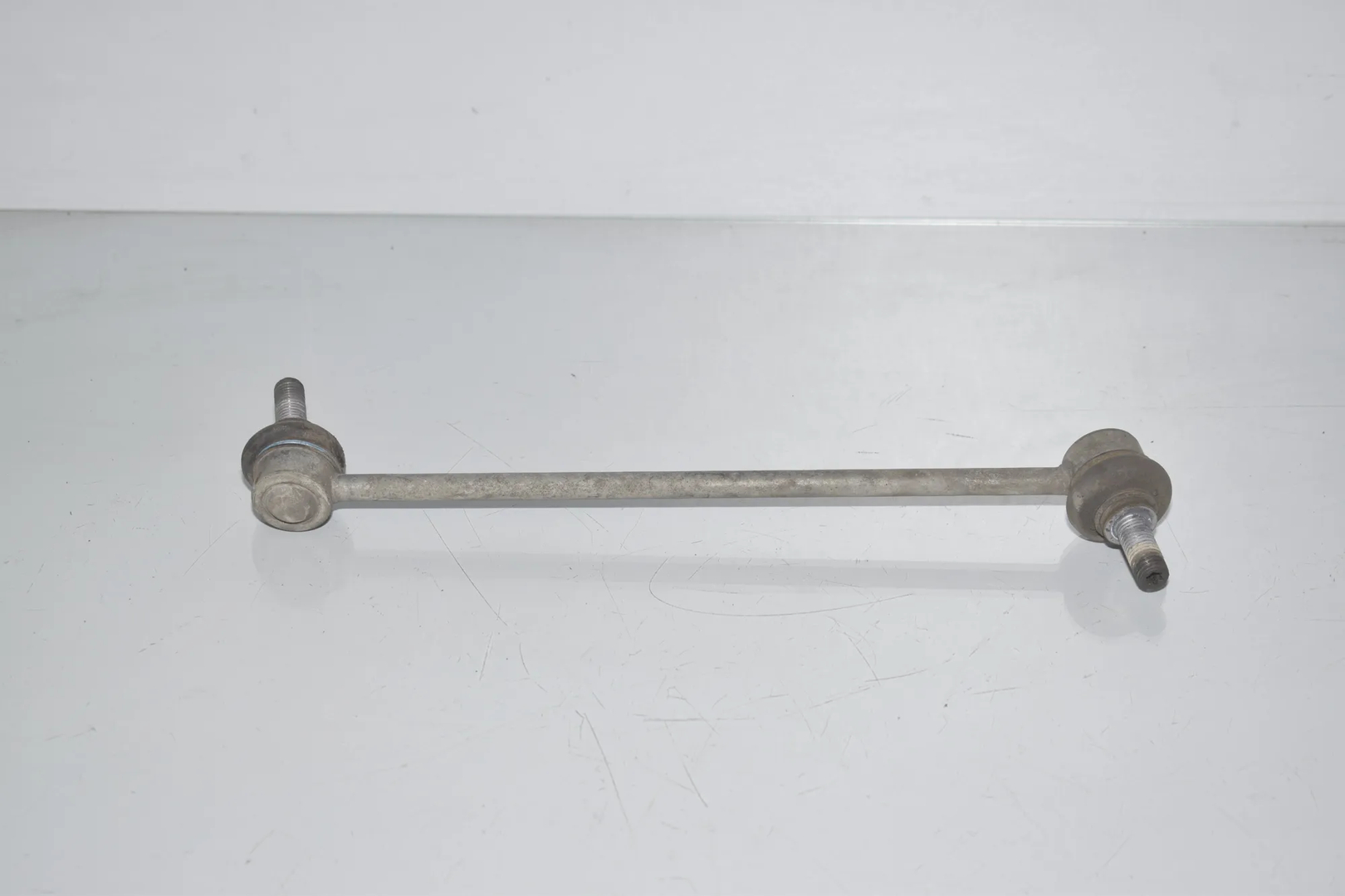 Front Right Stabilizer Link – OEM 6777319 · BMW 6 Gran Coupe (F06) 640 d 2013 – 4