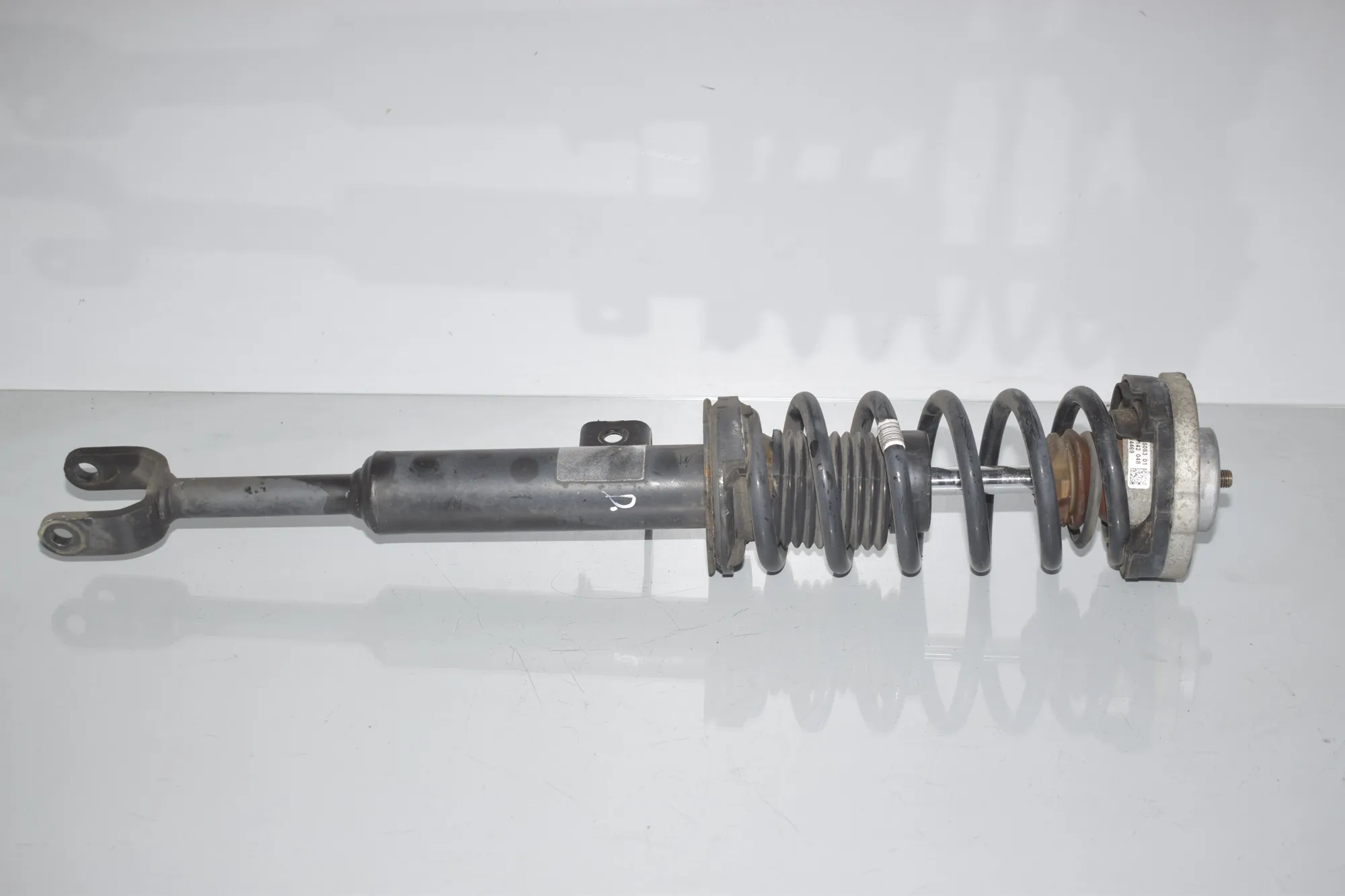 Front Right Shock Absorber – OEM 6860748 · BMW 6 Gran Coupe (F06) 640 d 2013