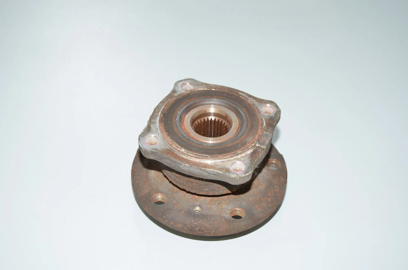 Rear Right Wheel Bearing – OEM 6867806 · BMW 5 (F10) 530 d 2010 – 4