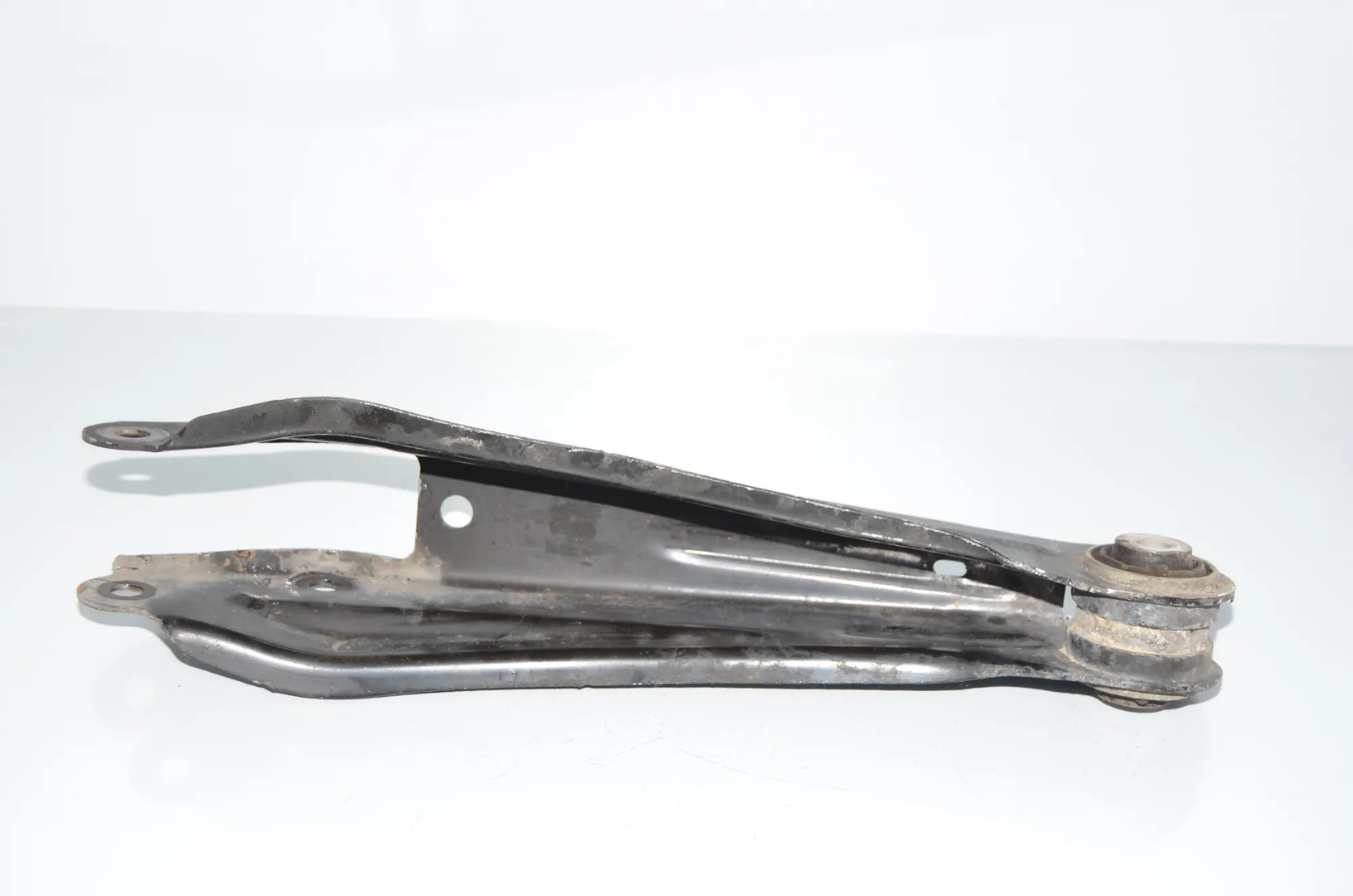 Rear Left Lower Control Arm – OEM 6795812 · BMW X3 (F25) xDrive 35 d 2013