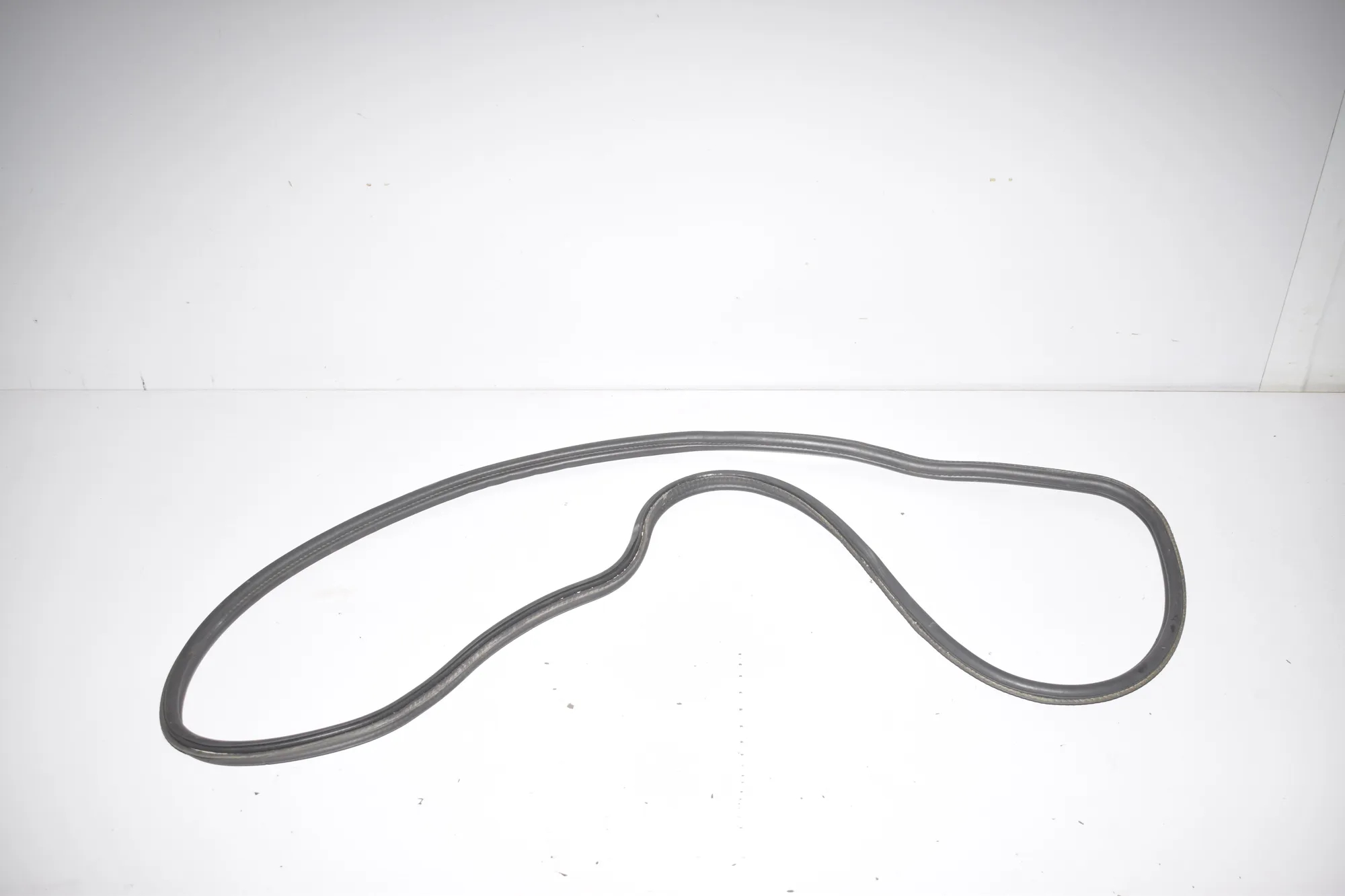 Tailgate Rubber Seal – OEM 7228502 · BMW 6 Gran Coupe (F06) 640 d 2013