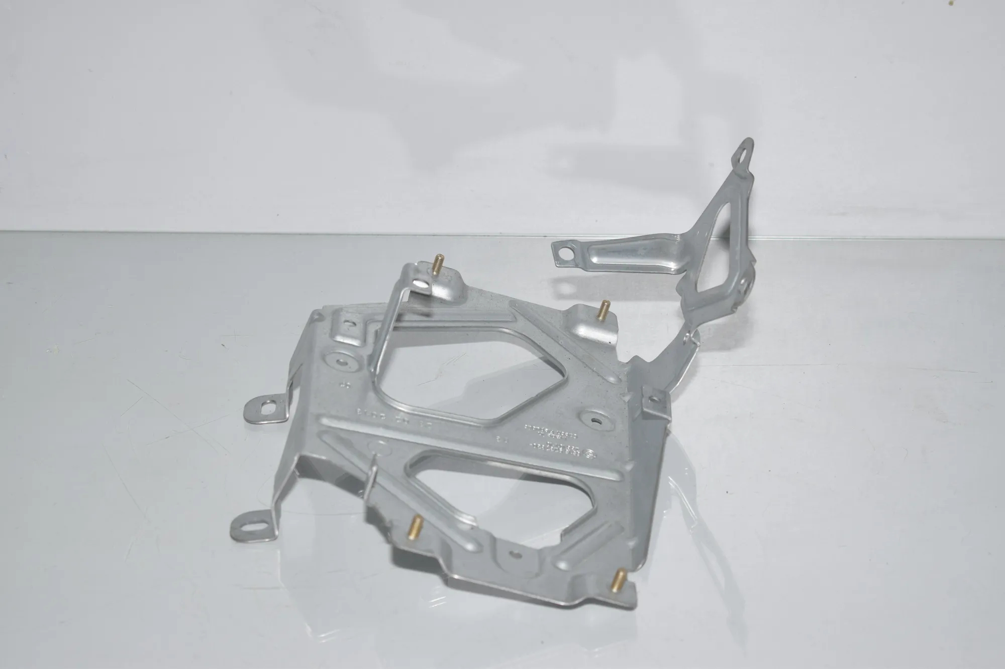 Bracket – OEM 9237830 · BMW 6 Gran Coupe (F06) 640 d 2013