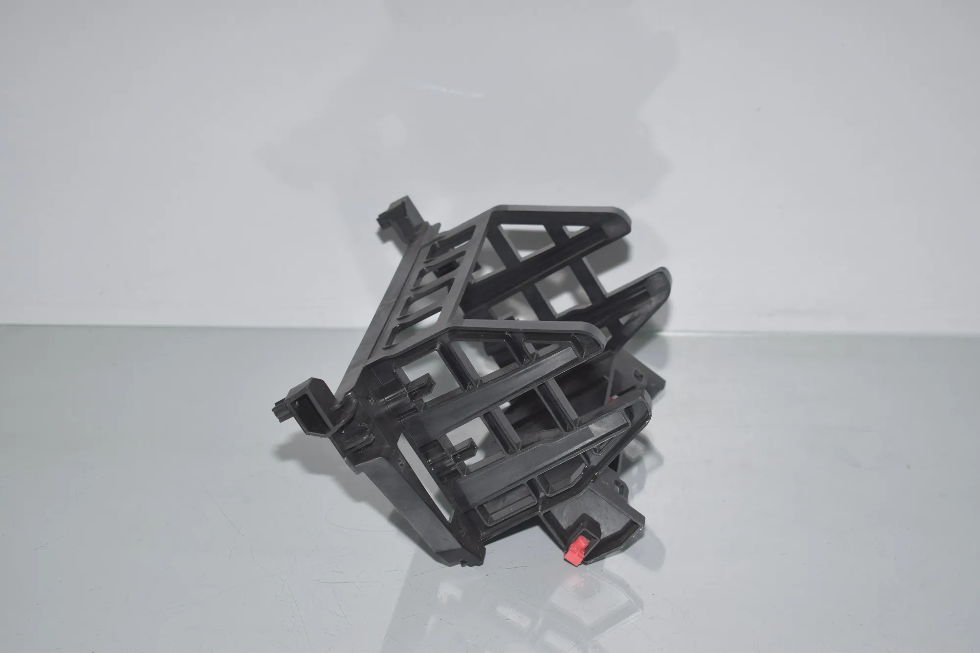 Bracket – OEM 105023891 · BMW 6 Gran Coupe (F06) 640 d 2013 – 4