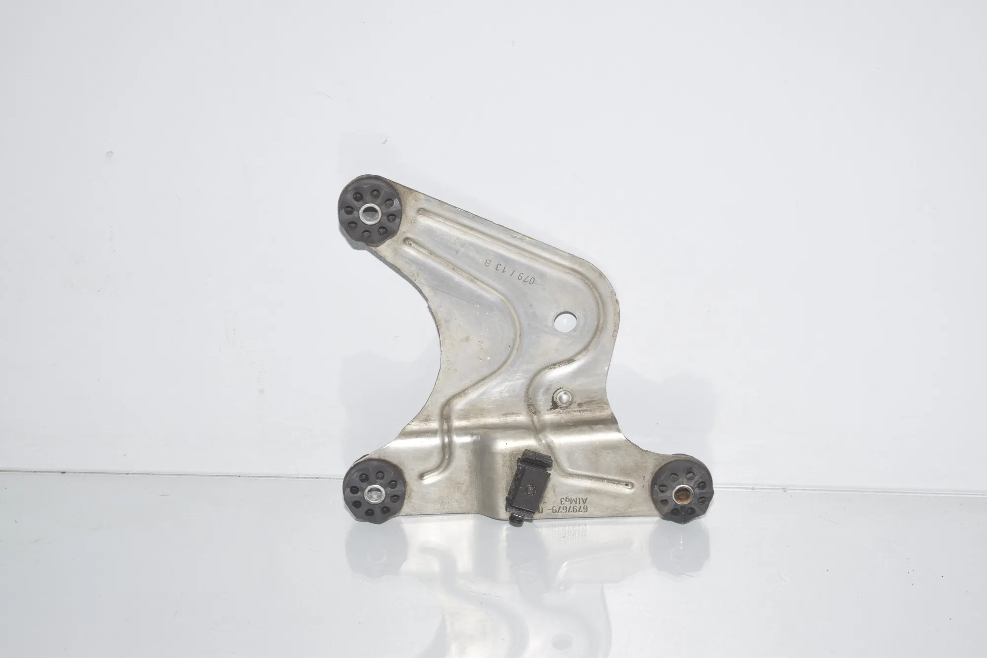 ABS Pump Holder – OEM 6797679 · BMW 6 Gran Coupe (F06) 640 d 2013 – 3