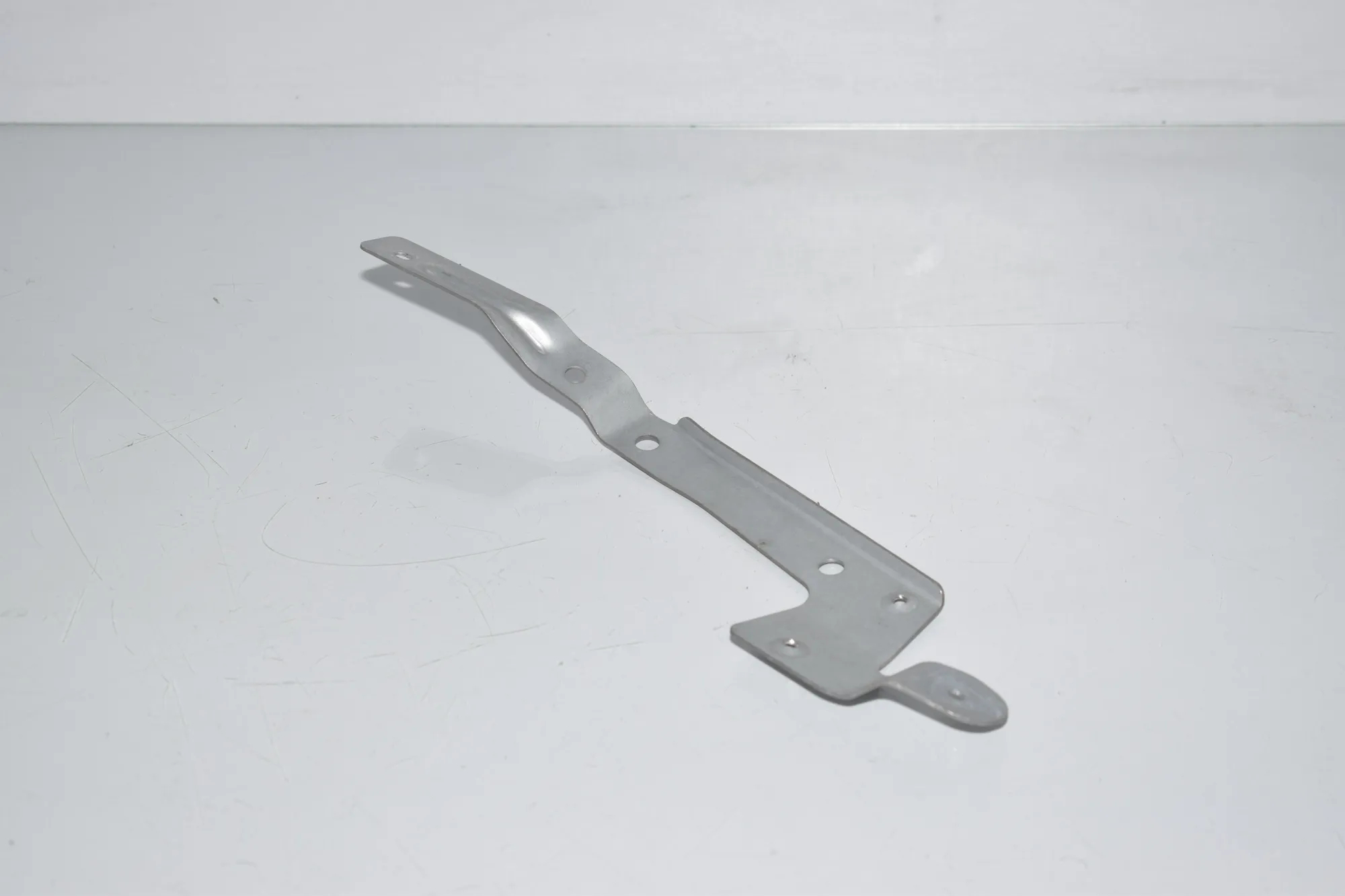 Bracket – OEM 7277136 · BMW 6 Gran Coupe (F06) 640 d 2013 – 3