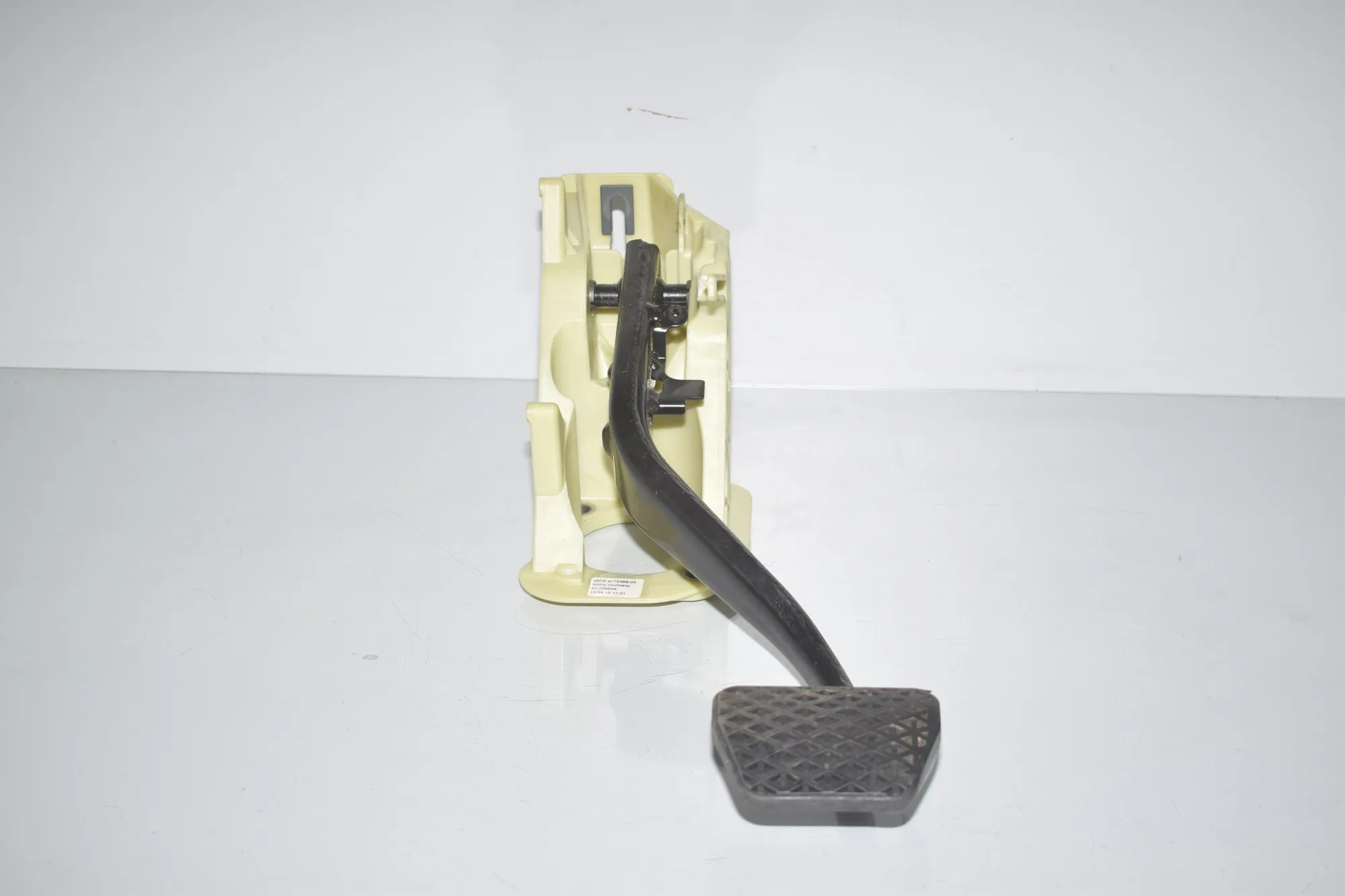 Brake Pedal – OEM 6775368 · BMW 6 Gran Coupe (F06) 640 d 2013