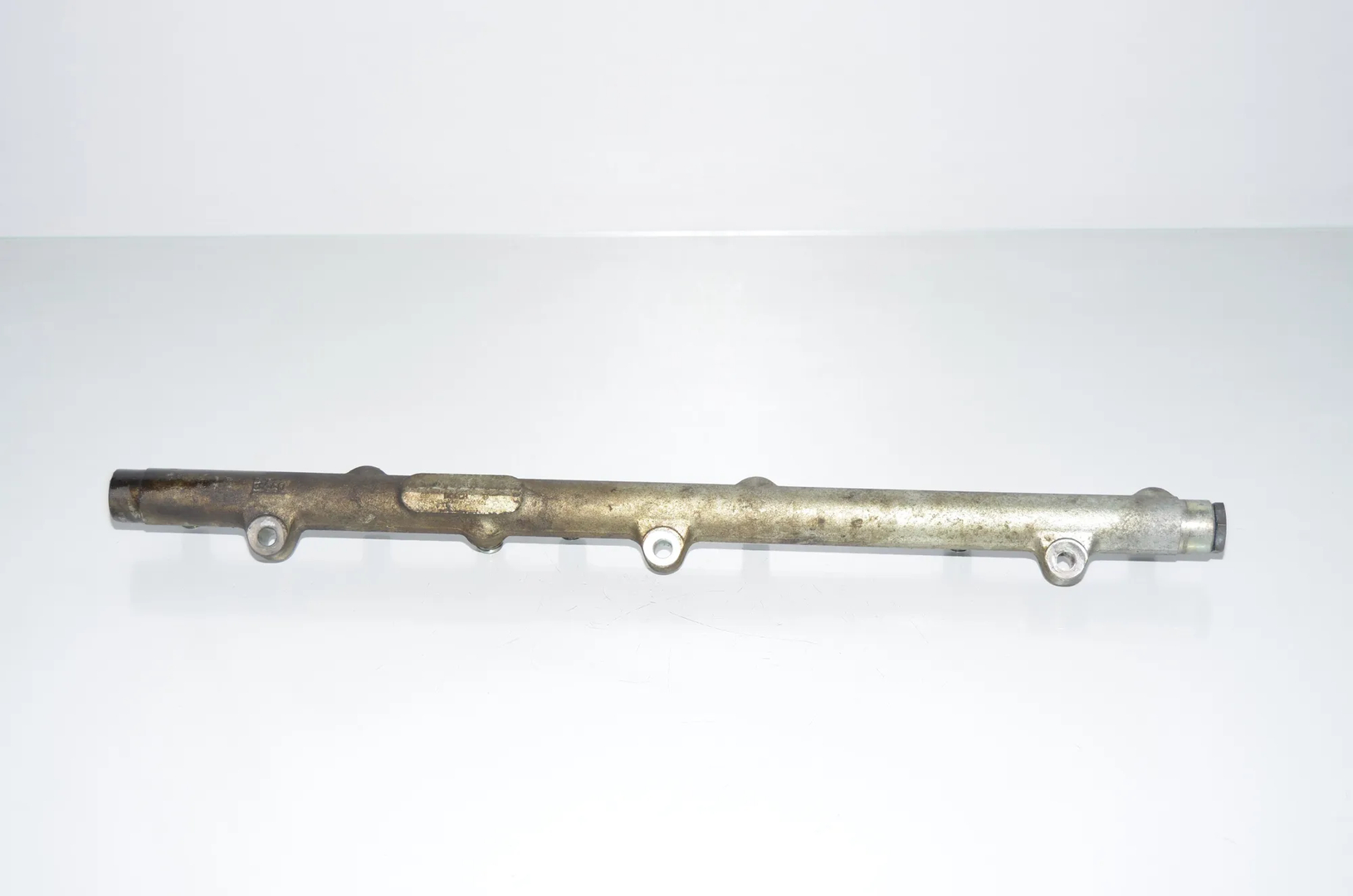 Fuel Rail – OEM 0445216002 · BMW 5 (E39) 530 d 2000 – 4