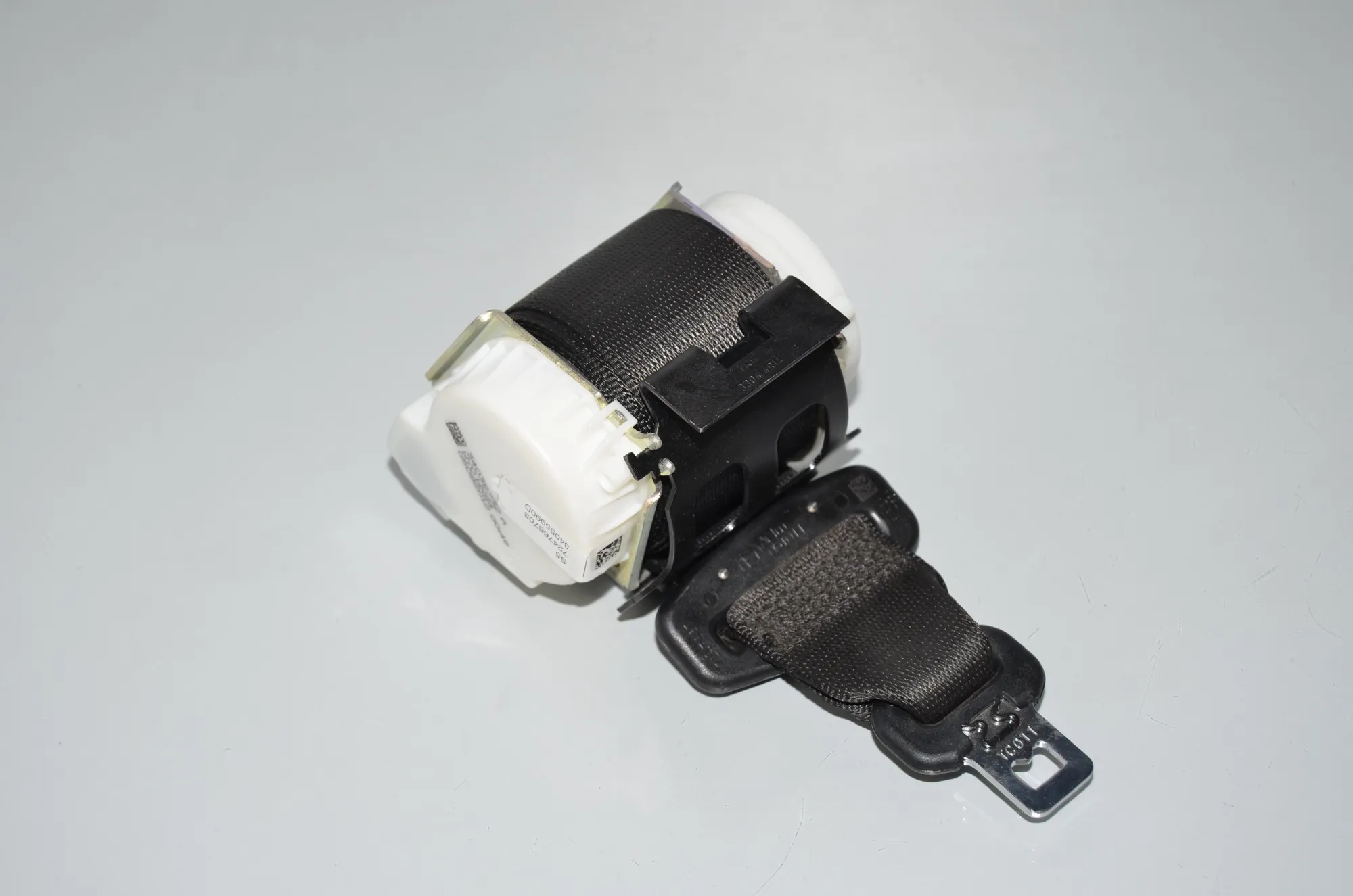 Rear Middle Seatbelt – OEM 7247667 · BMW 5 (F10) 525 d 2012 – 3