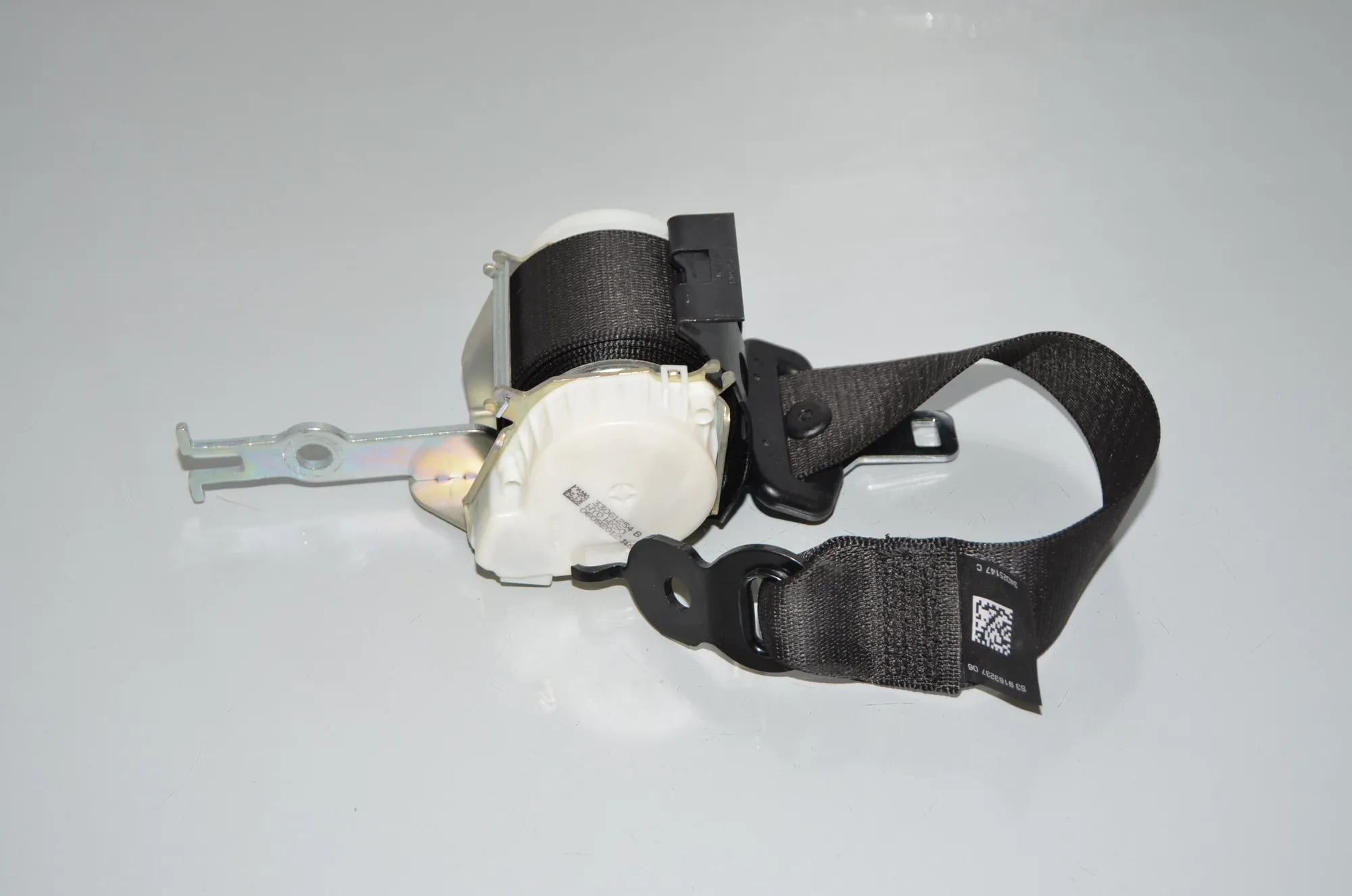 Rear Left Seatbelt – OEM 9163237 · BMW 5 (F10) 525 d 2012 – 3
